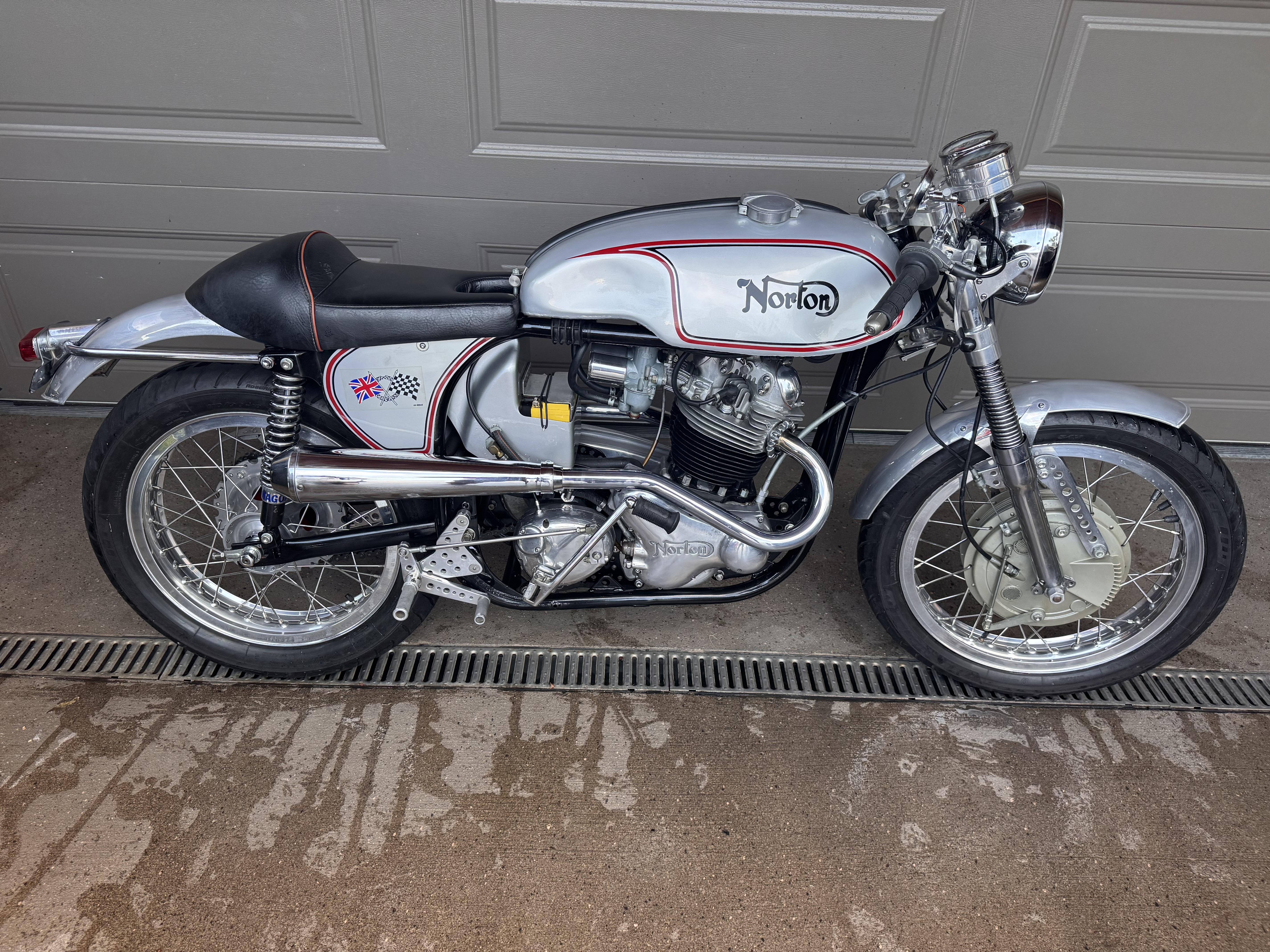 1964 NORTON 750 CAFE RACER