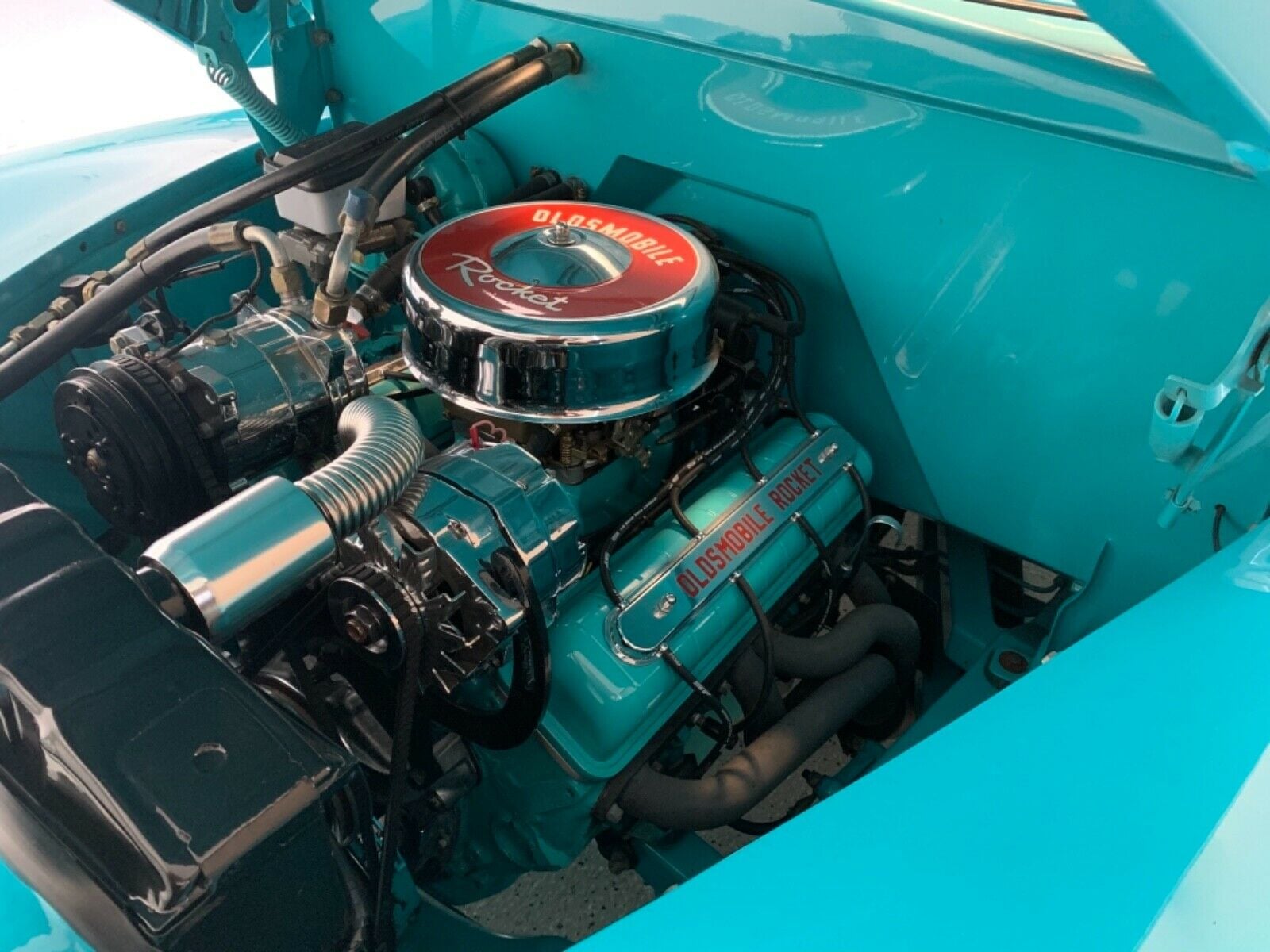1946 FORD SUPER DELUXE CONVERTIBLE