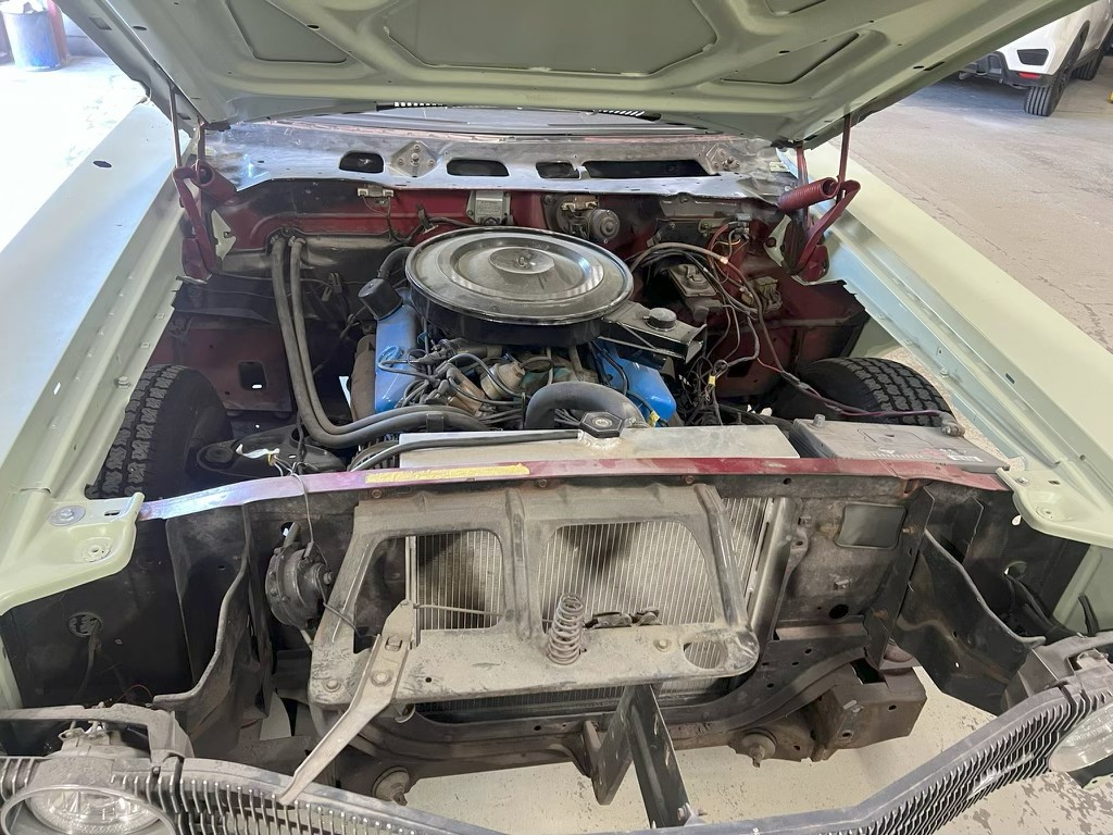 1971 CHRYSLER NEWPORT 2D HARDTOP