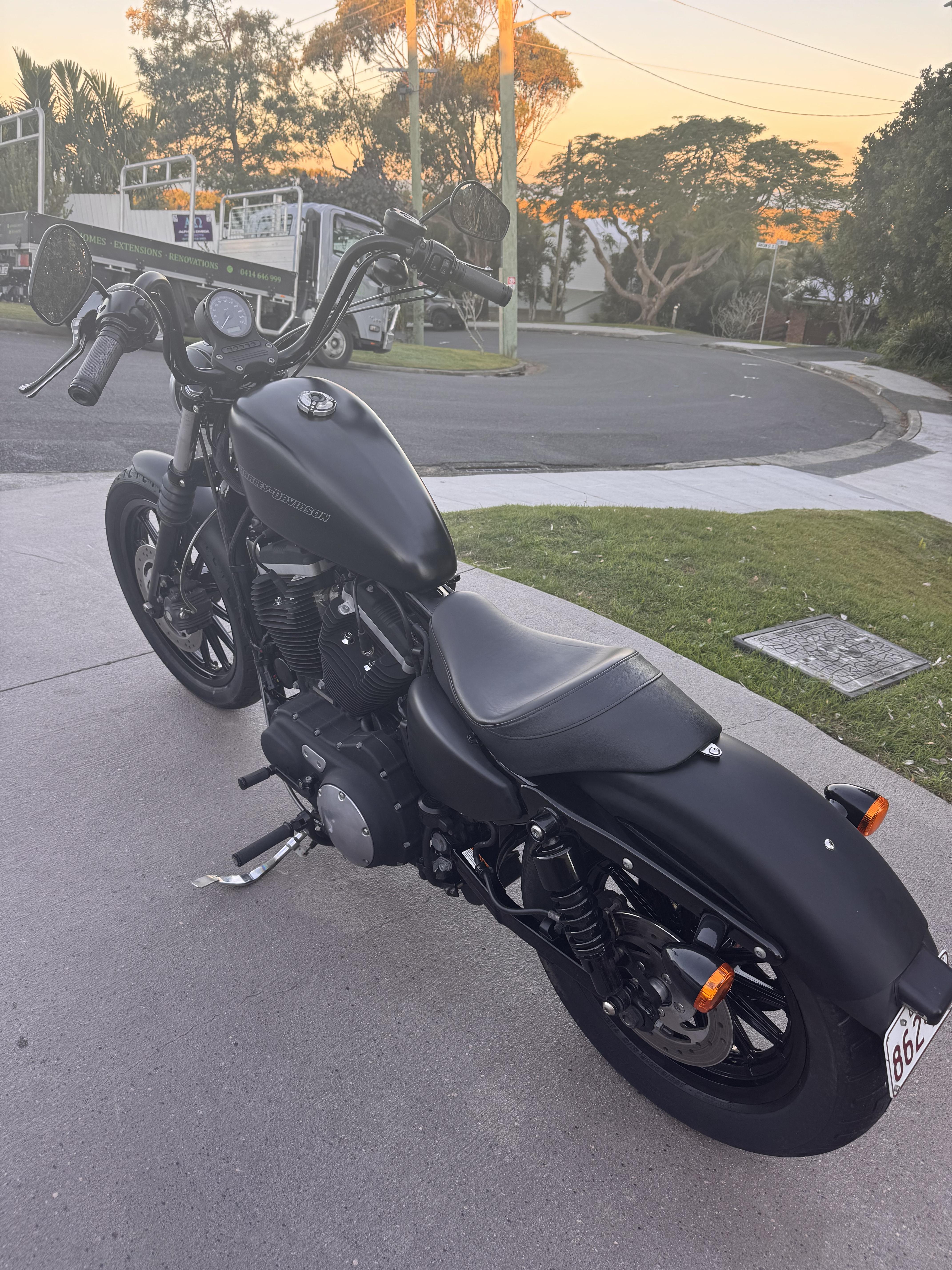 2010 HARLEY-DAVIDSON XL883 IRON 883 CRUISER
