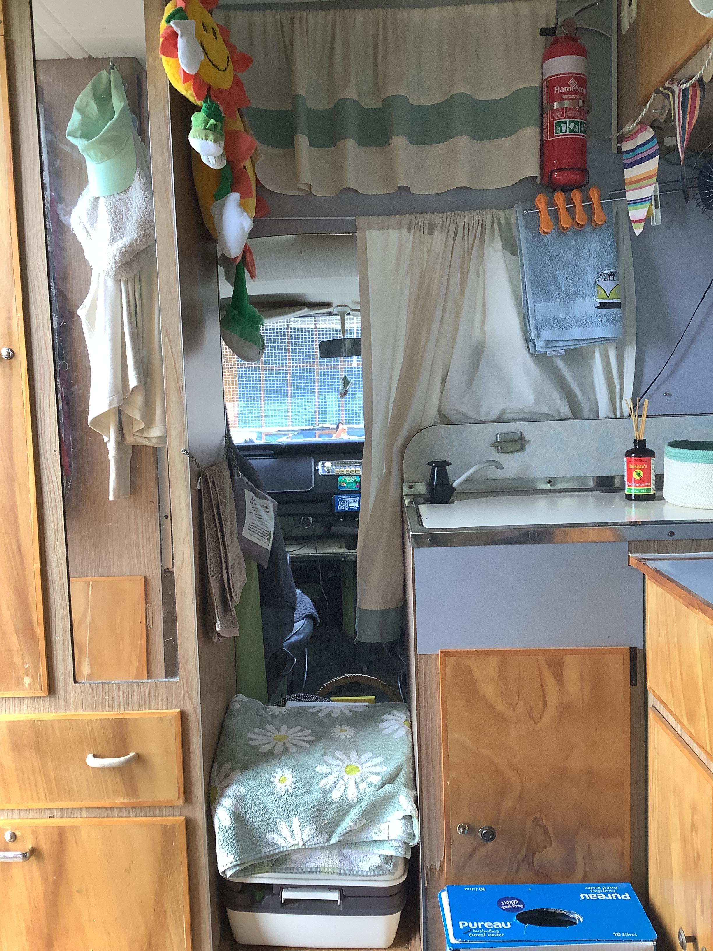 1972 VOLKSWAGEN TRANSPORTER SNAIL CAMPER