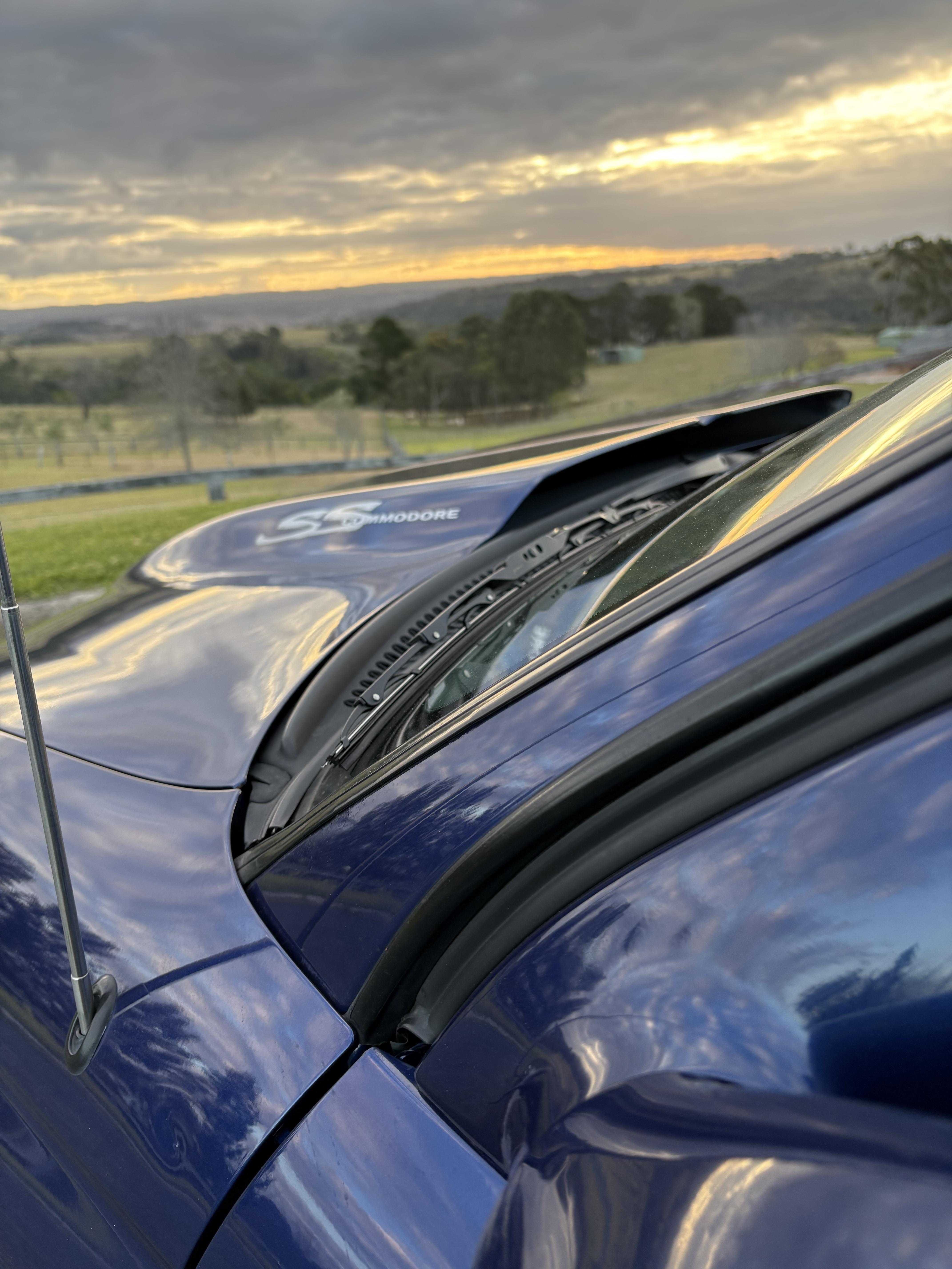 1997 HOLDEN COMMODORE VT SS 5 SP MANUAL 4D SEDAN