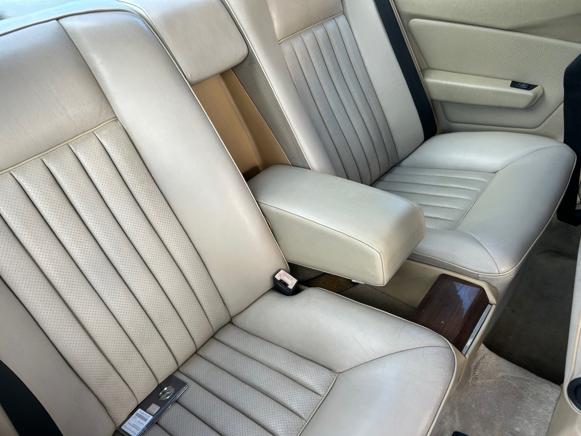 1988 MERCEDES-BENZ 300 C124 CE 4 SP AUTOMATIC 2D COUPE