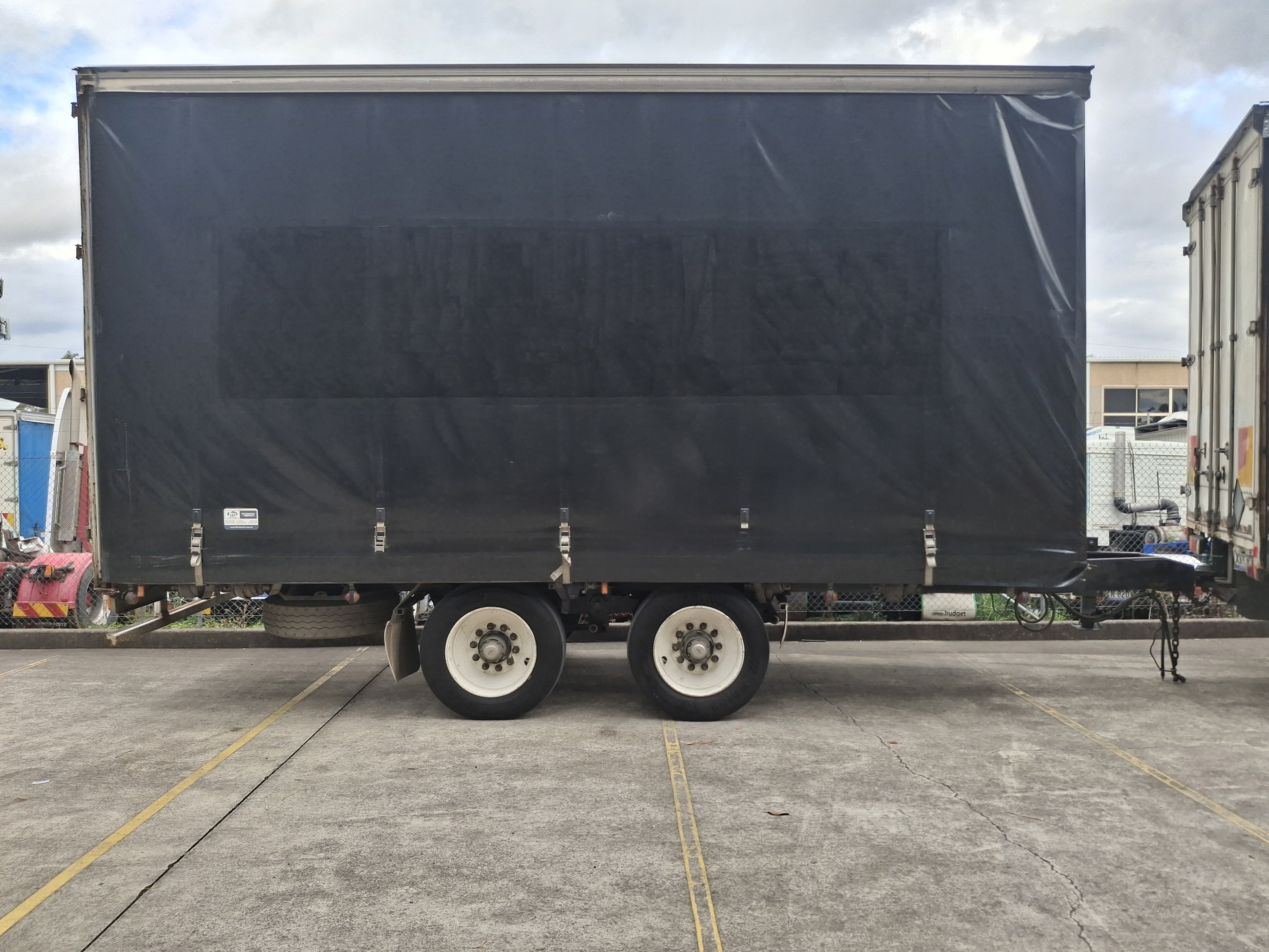 PIG TRAILER