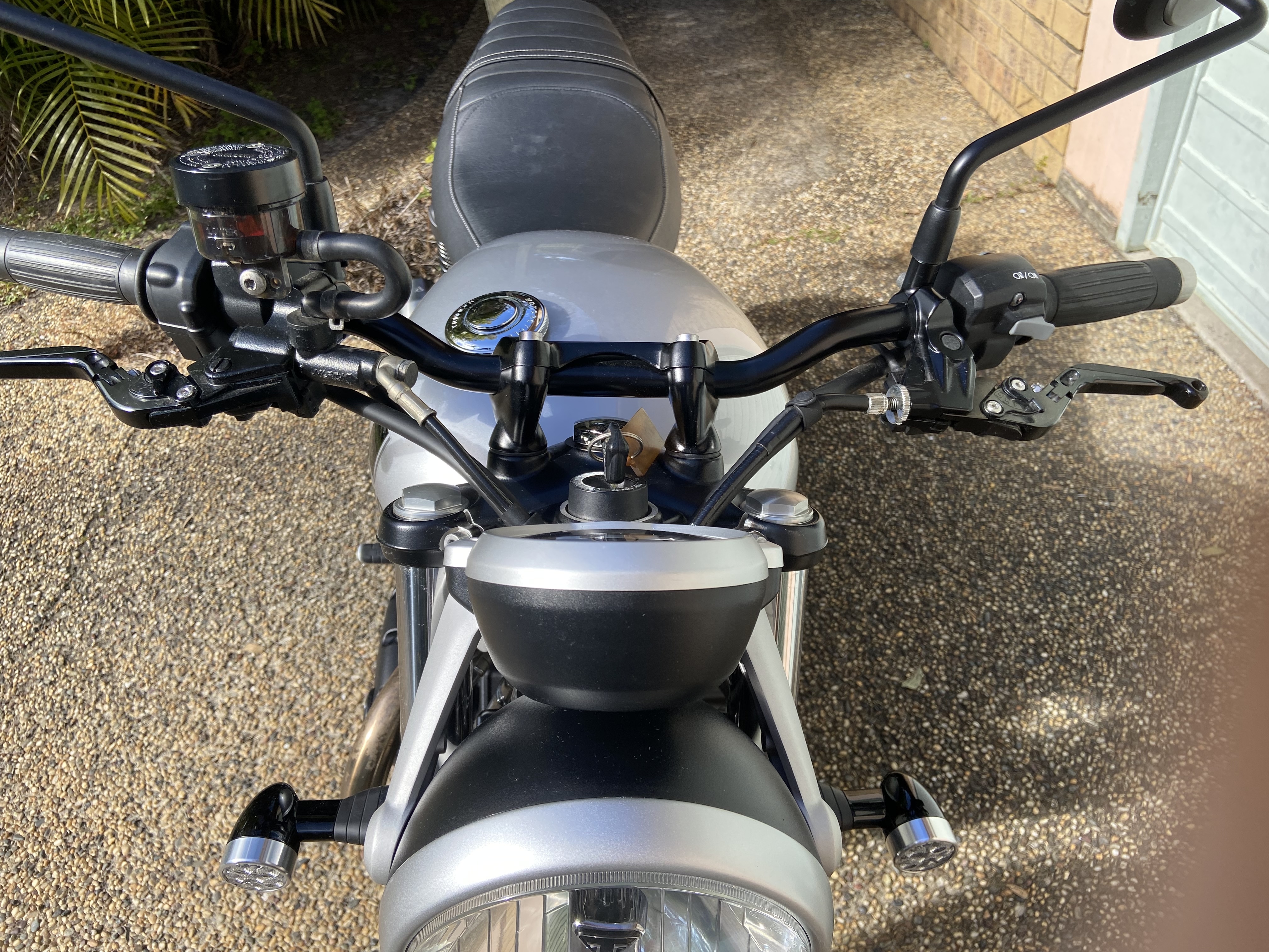 2017 TRIUMPH STREET TWIN ROAD