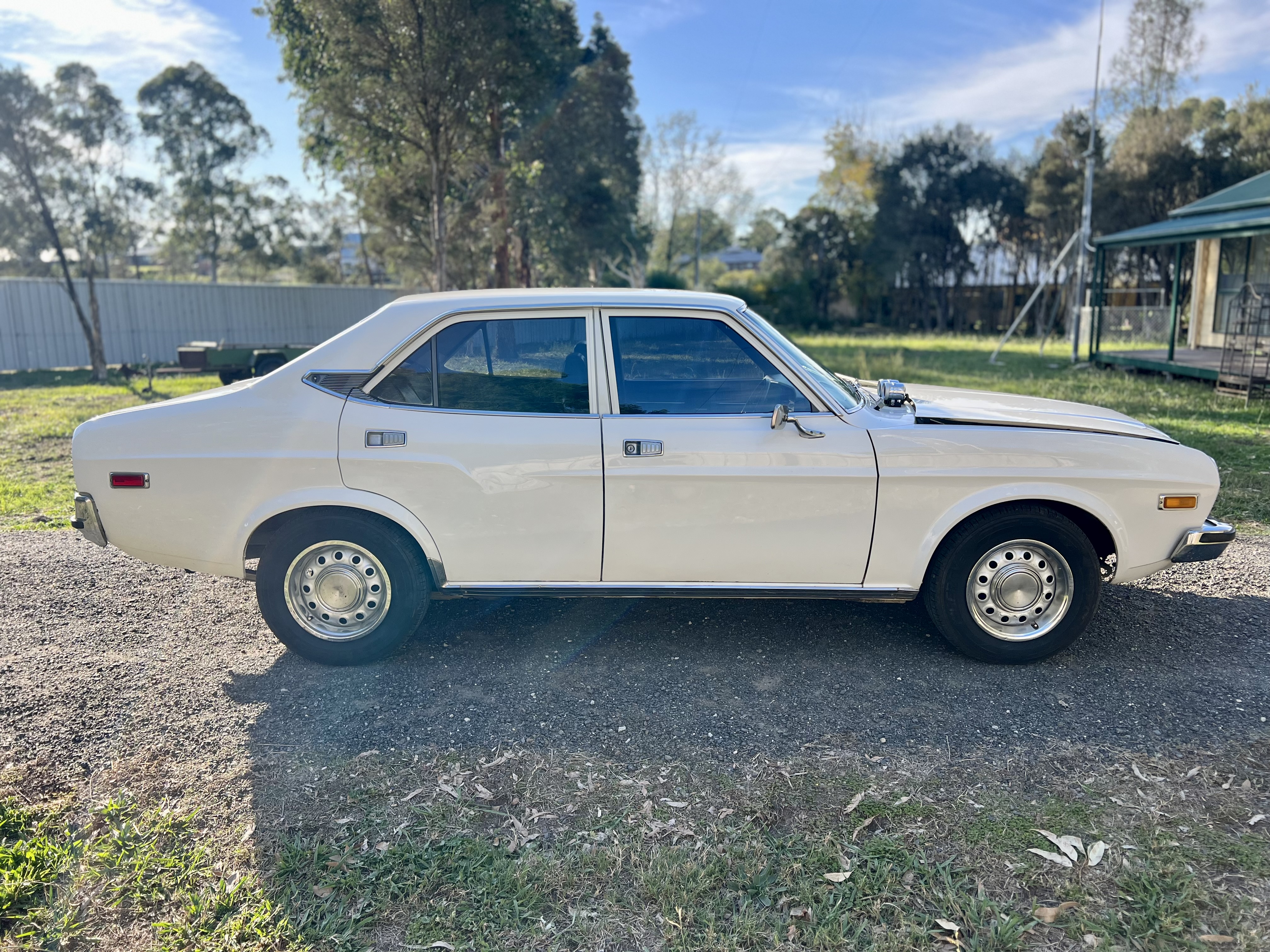 1977 MAZDA 929 LA 2 VS 