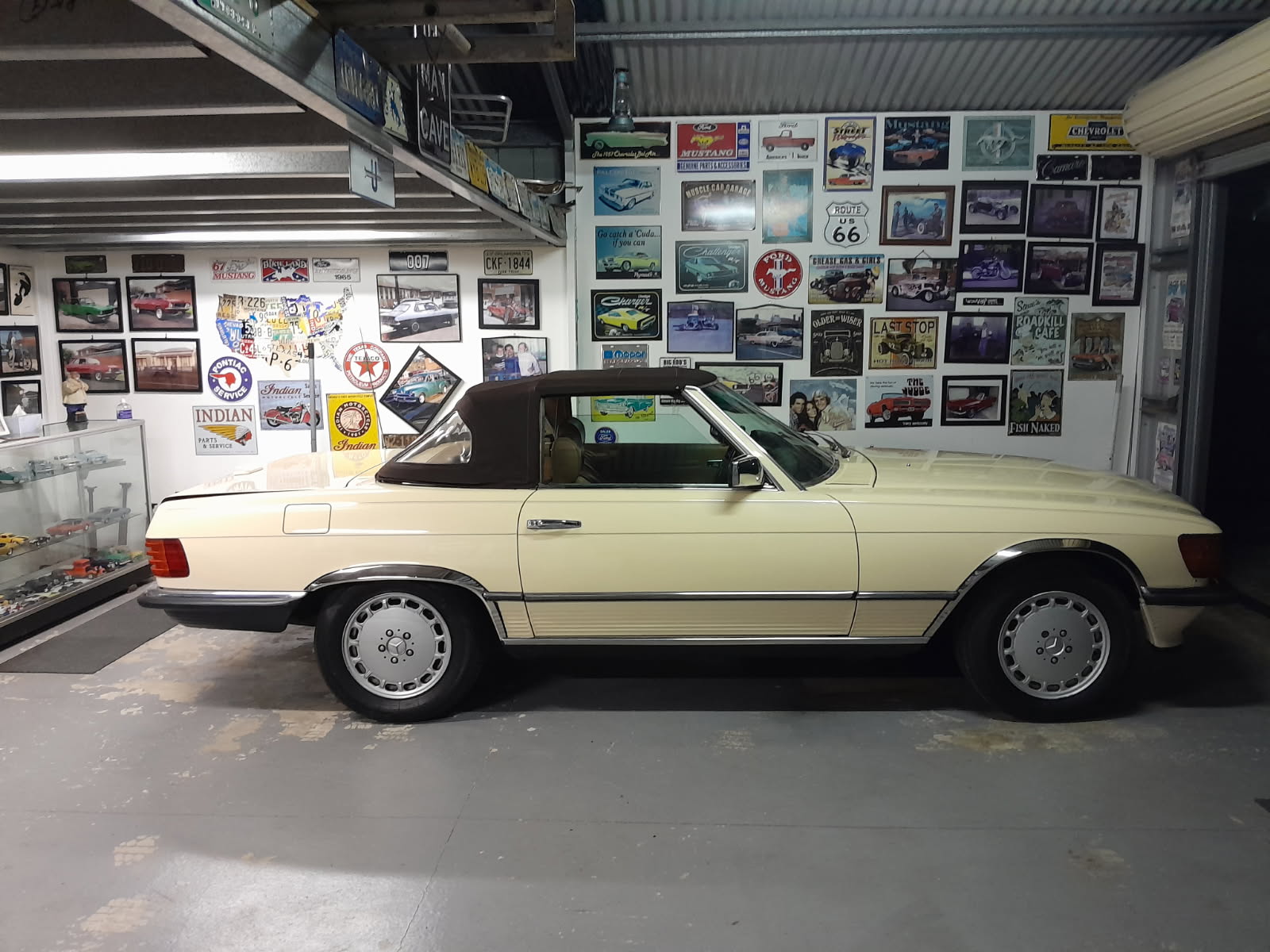 1980 MERCEDES-BENZ 450 SL 3 SP AUTOMATIC 2D CONVERTIBLE