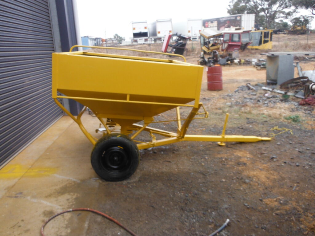 OAT FEED OUT TRAILER