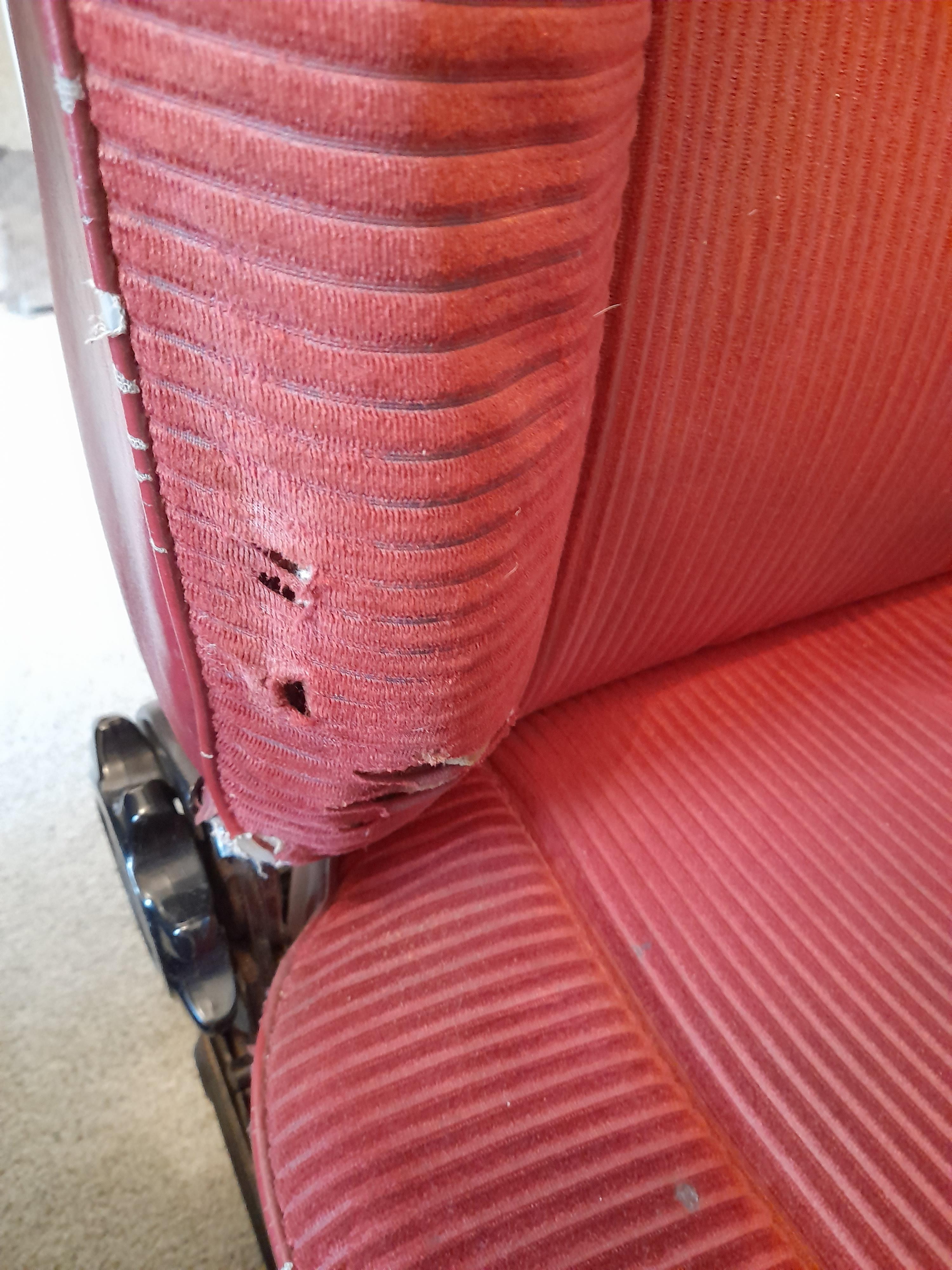 HOLDEN STATESMAN WB SEATS