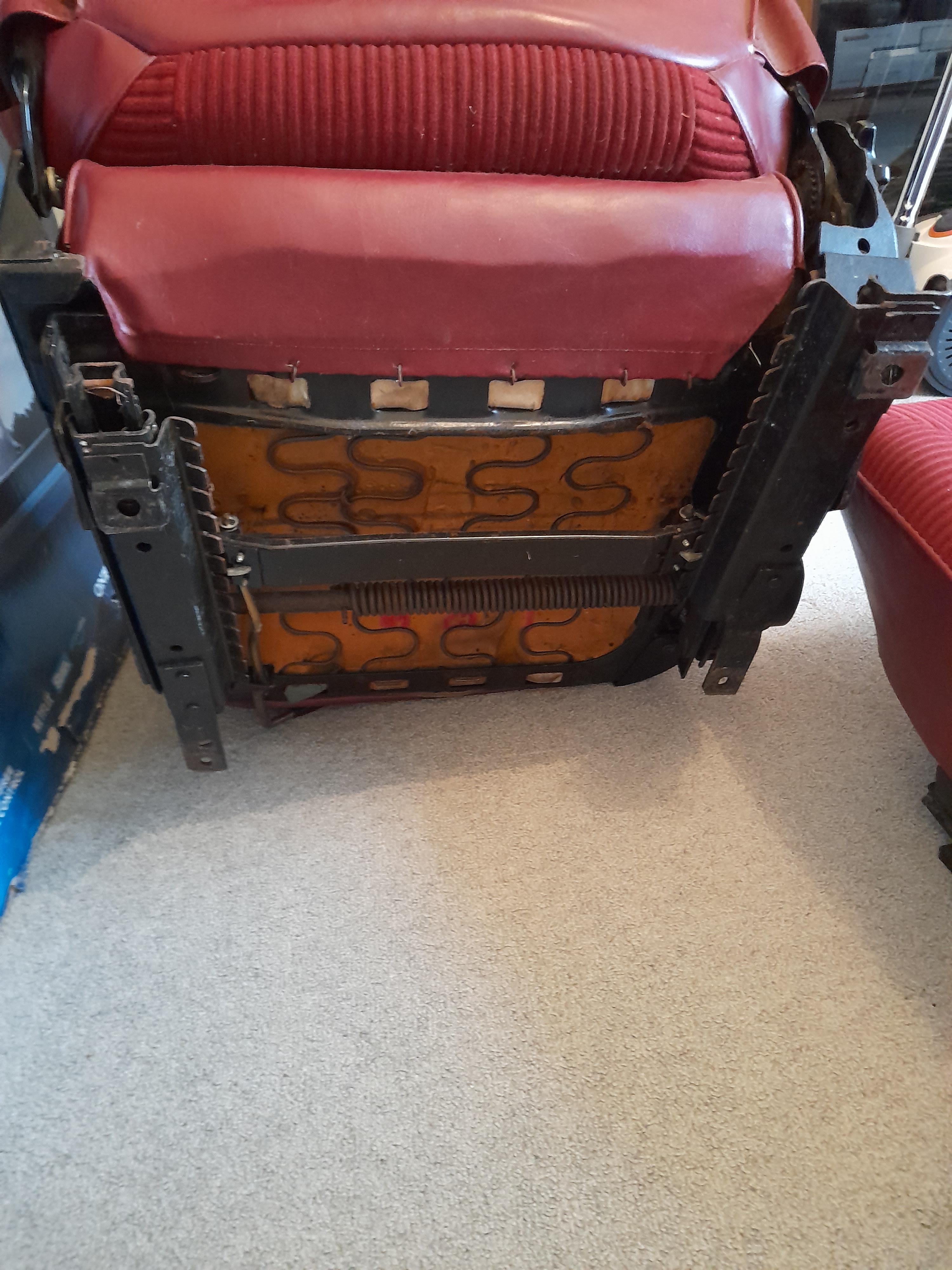 HOLDEN STATESMAN WB SEATS