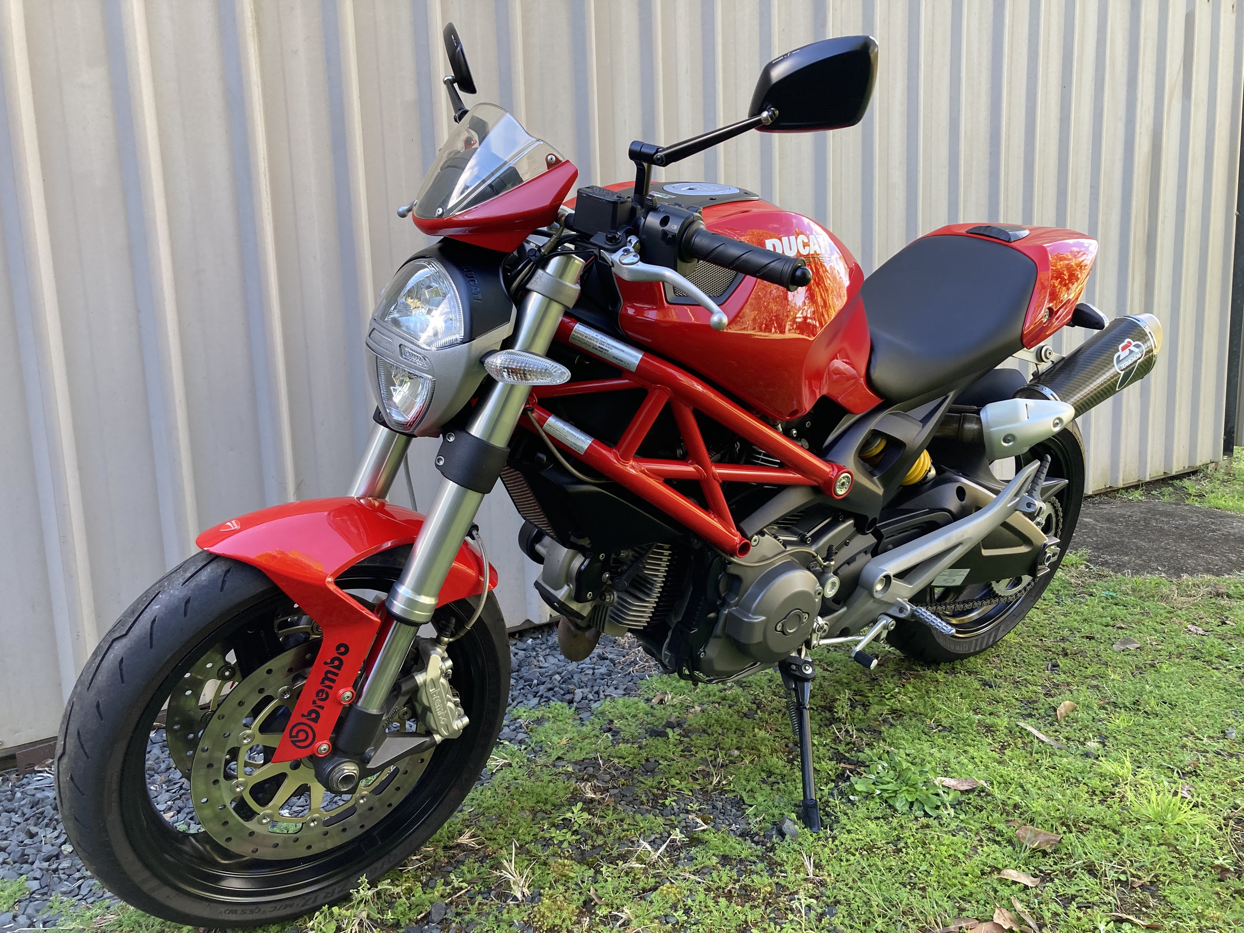 2010 DUCATI MONSTER 696 ROAD