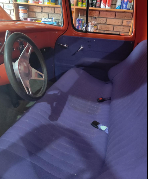 1958 CHEVROLET APACHE 2D UTILITY
