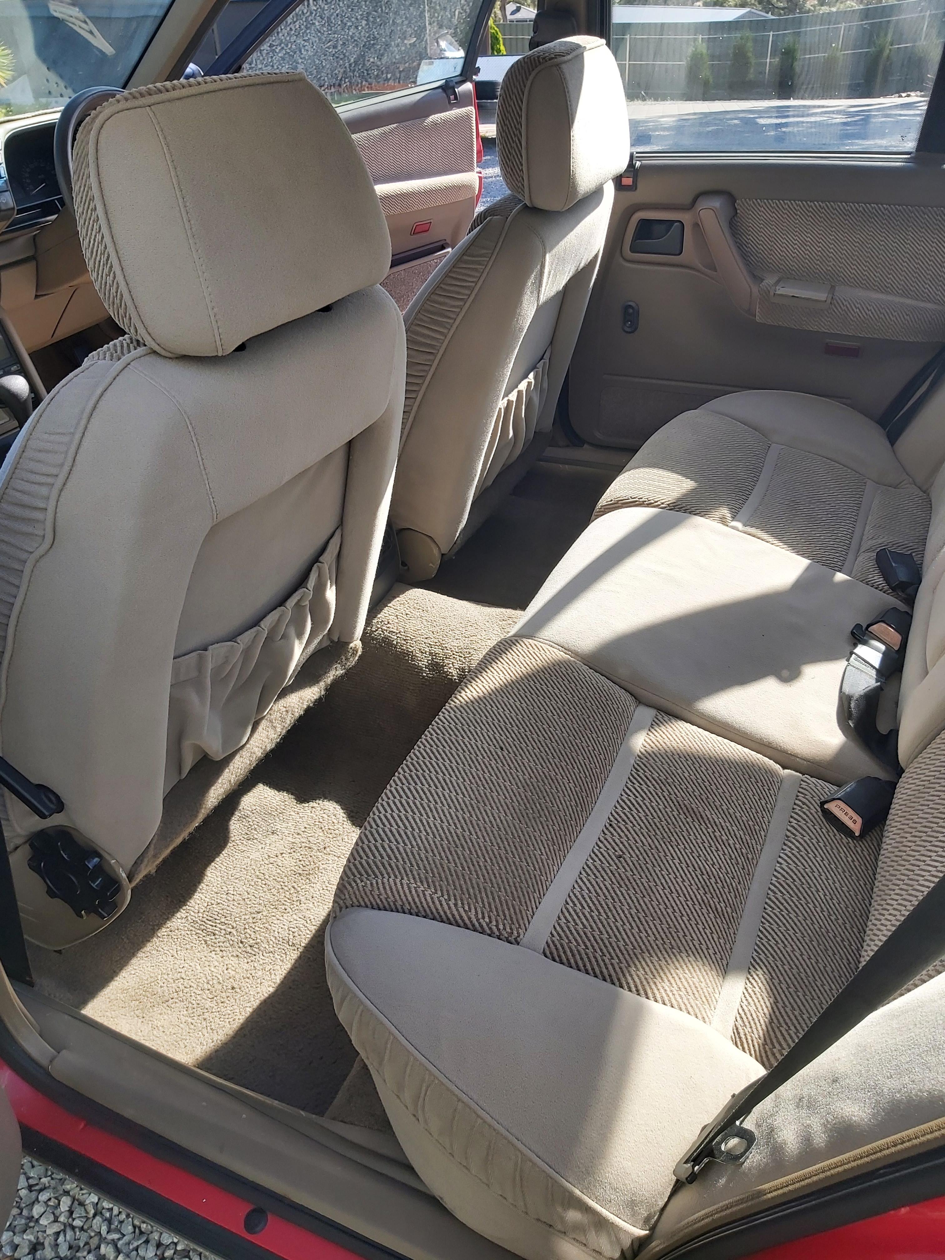 1991 HOLDEN CALAIS VP V8 AUTO SEDAN