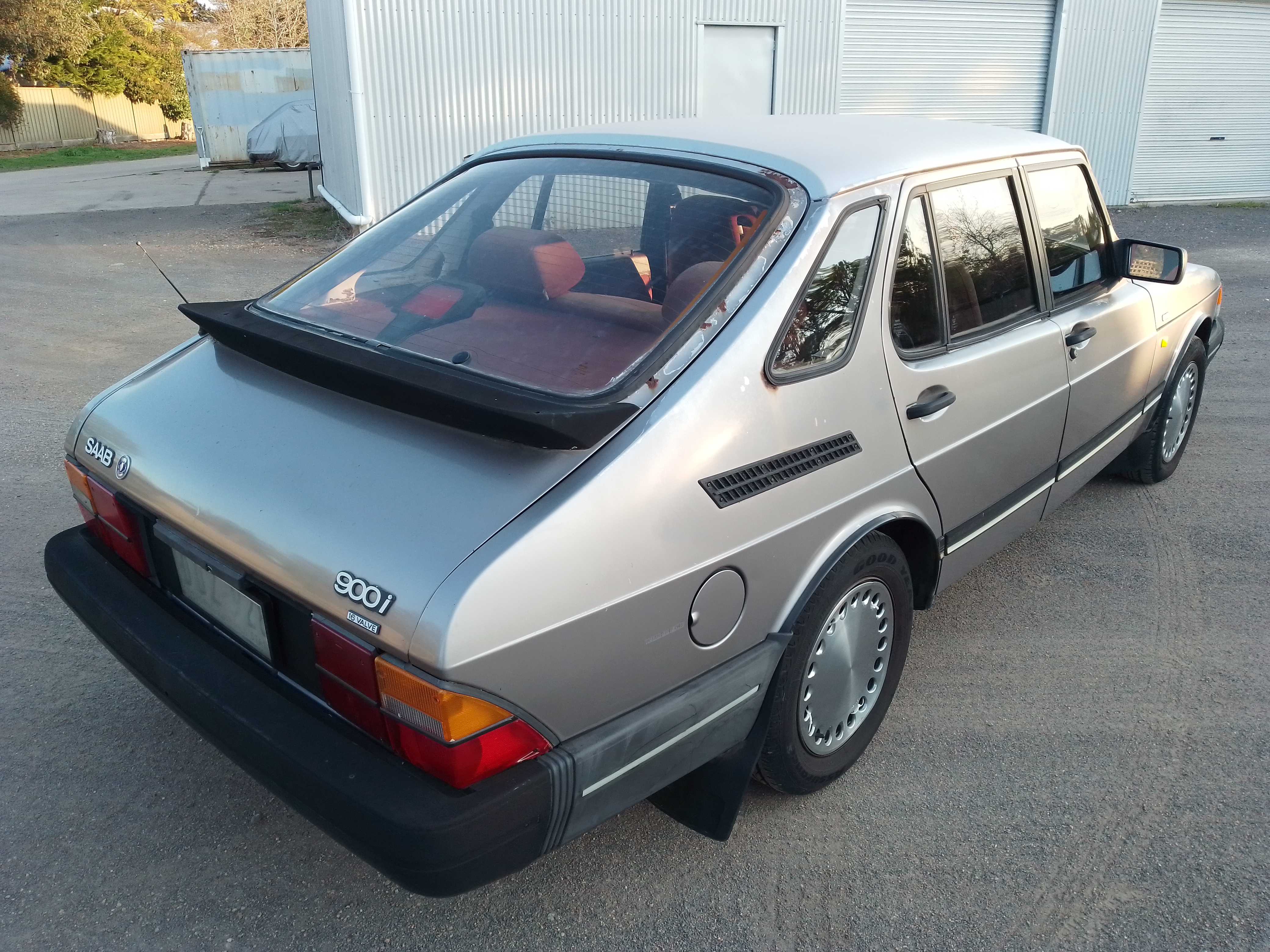 1989 SAAB 900 i 16 3 SP AUTOMATIC 5D COMBI COUPE