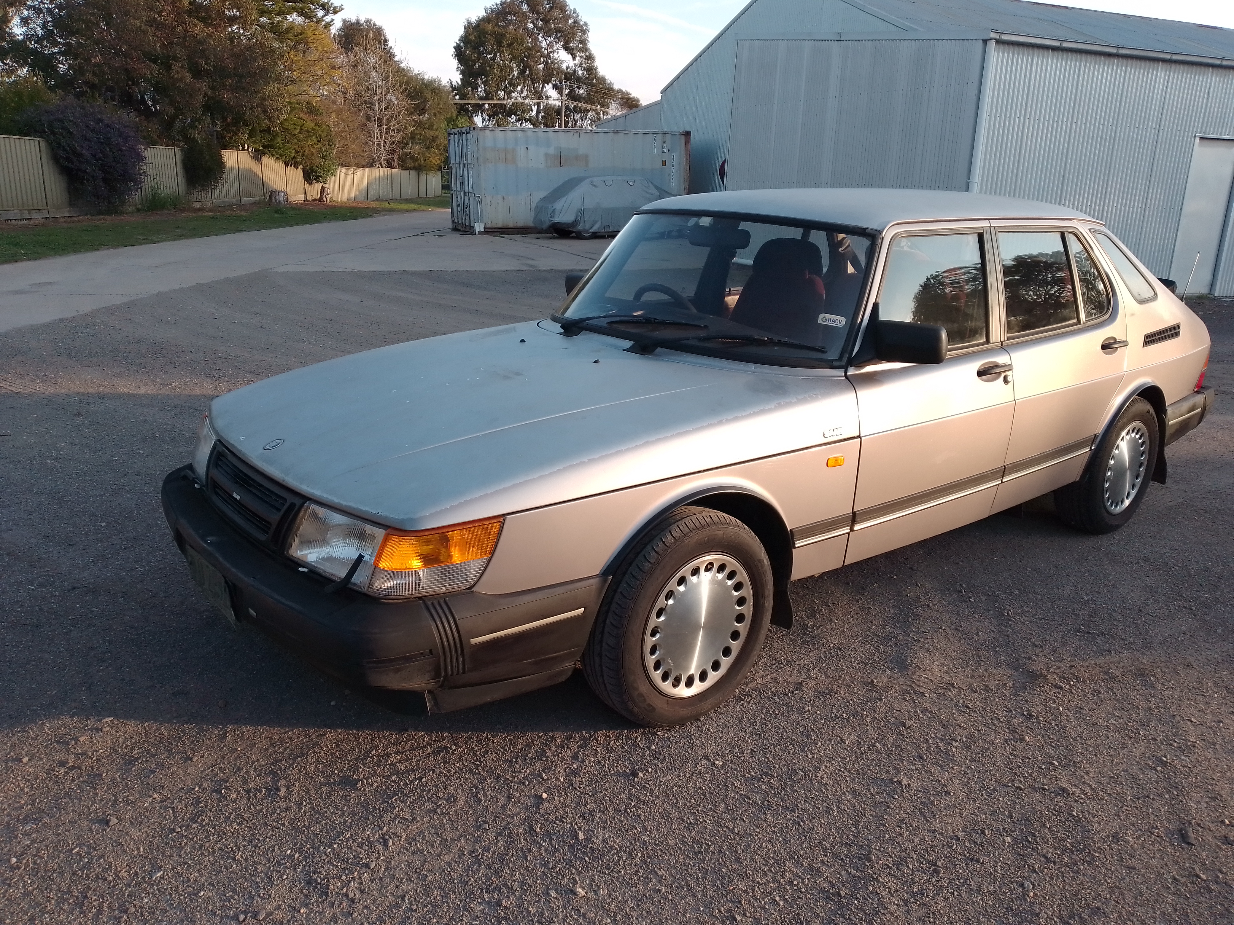 1989 SAAB 900 i 16 3 SP AUTOMATIC 5D COMBI COUPE