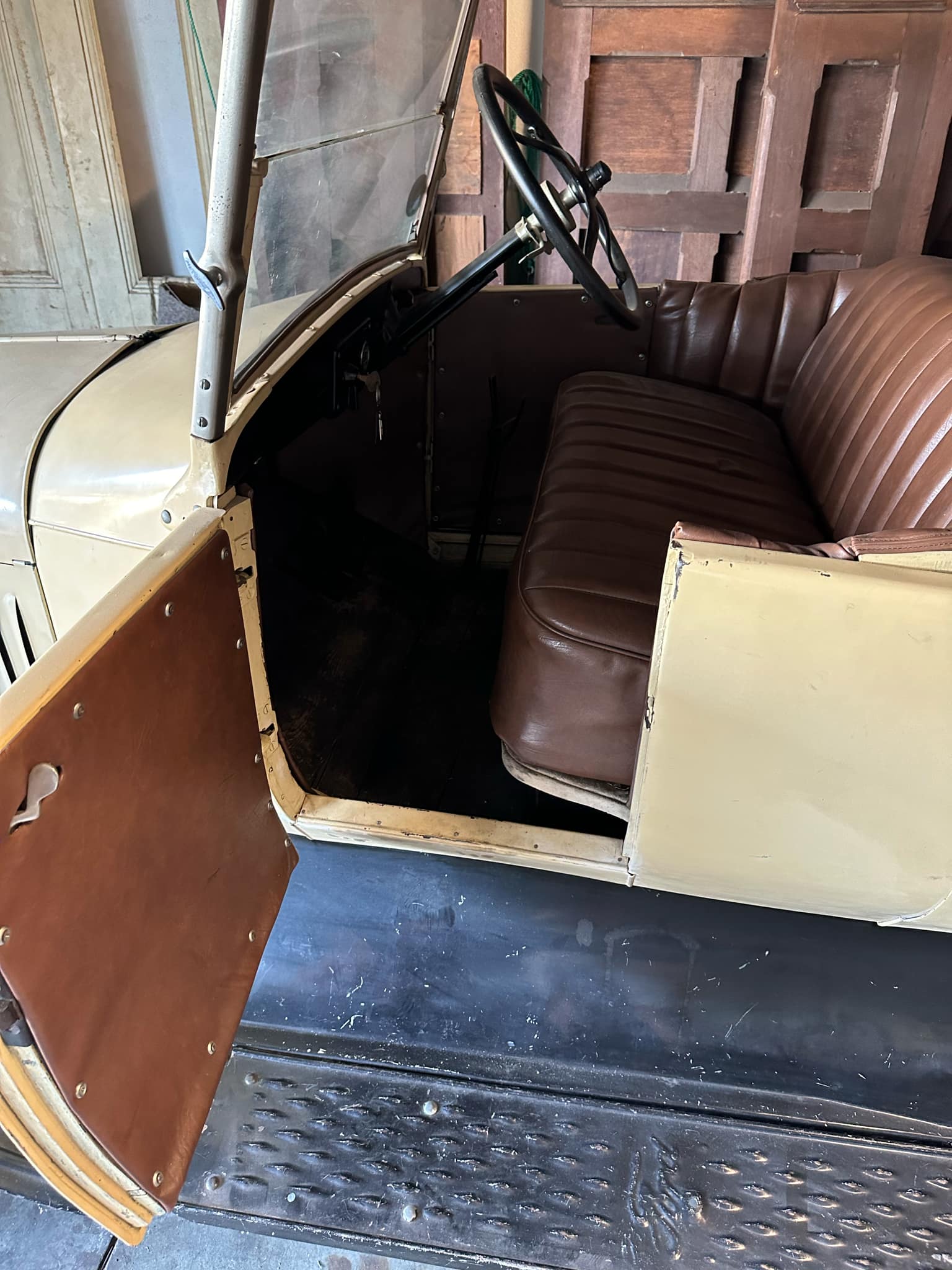 1923 FORD MODEL T TURTLE BACK 3 SP AUTOMATIC HOT ROD