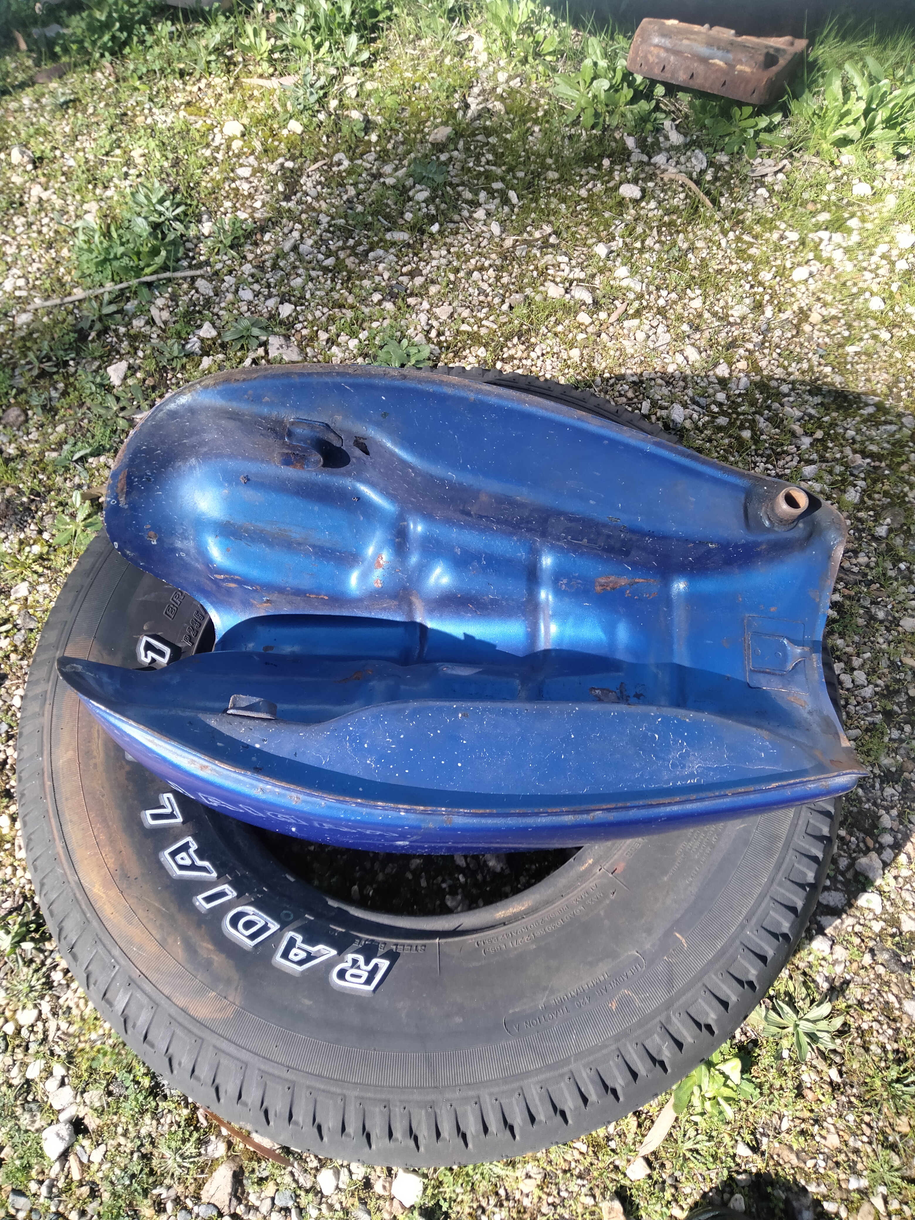 KAWASAKI Z900 A4 FUEL TANK