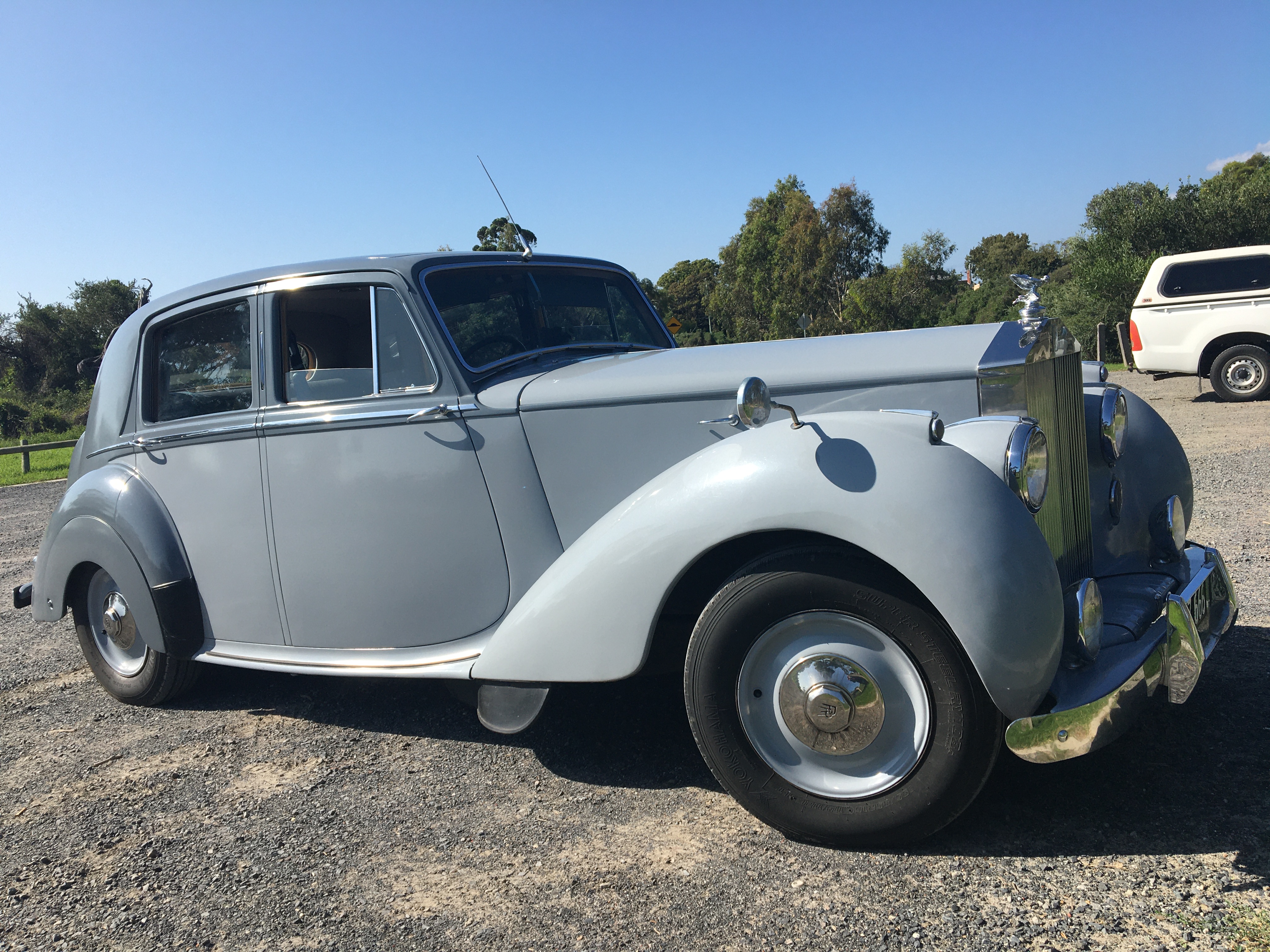 1949 ROLLS-ROYCE SILVER DAWN SEDAN