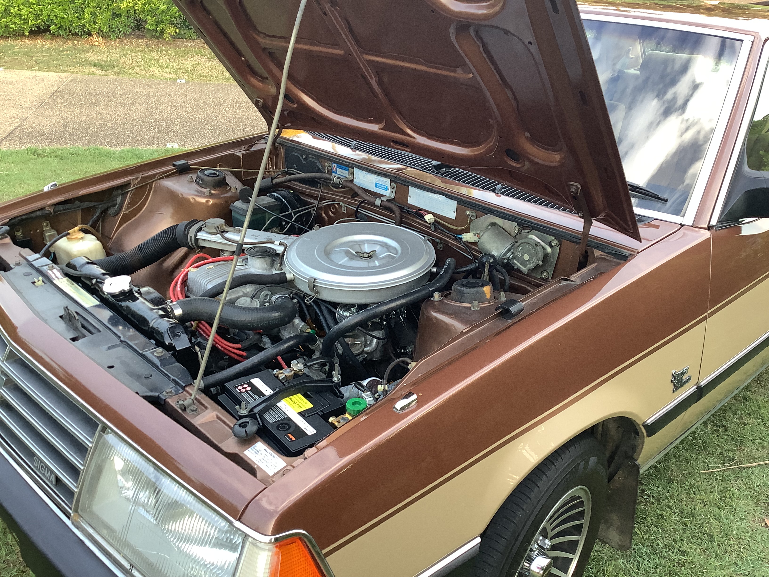 1983 MITSUBISHI SIGMA GJ SUPER SALOON 3 SP AUTOMATIC 4D SEDAN