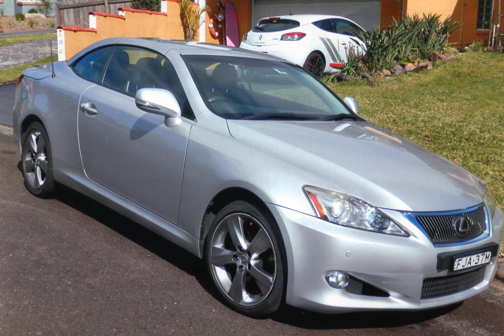 2010 LEXUS IS250C GSE20R 6 SP AUTOMATIC 2D CONVERTIBLE