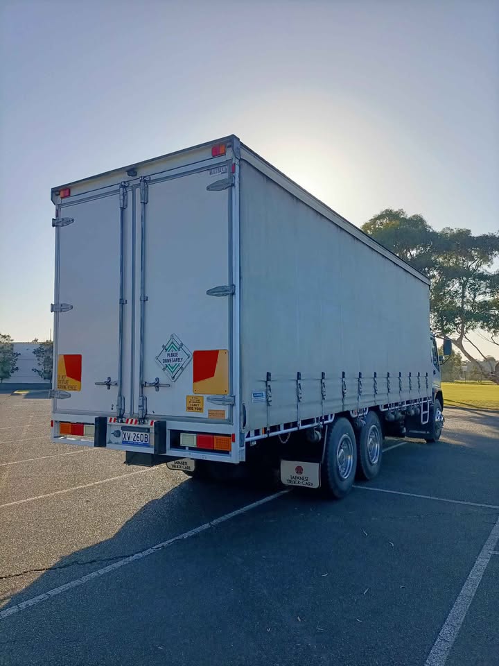 2001 ISUZU FVM FY 1400 LONG 9 SP MANUAL C/CHAS