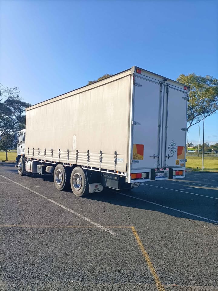 2001 ISUZU FVM FY 1400 LONG 9 SP MANUAL C/CHAS