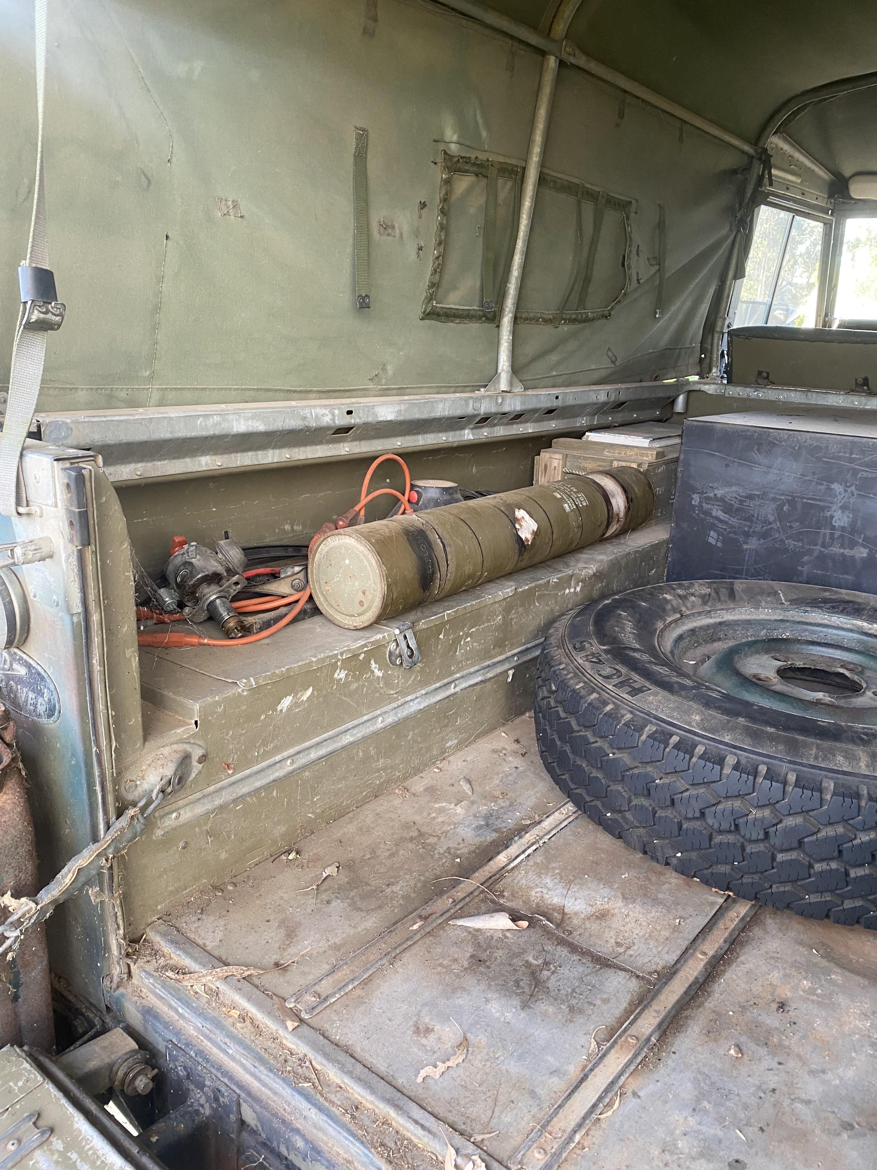 1979 LAND ROVER SIII 4X4 2D SOFTTOP