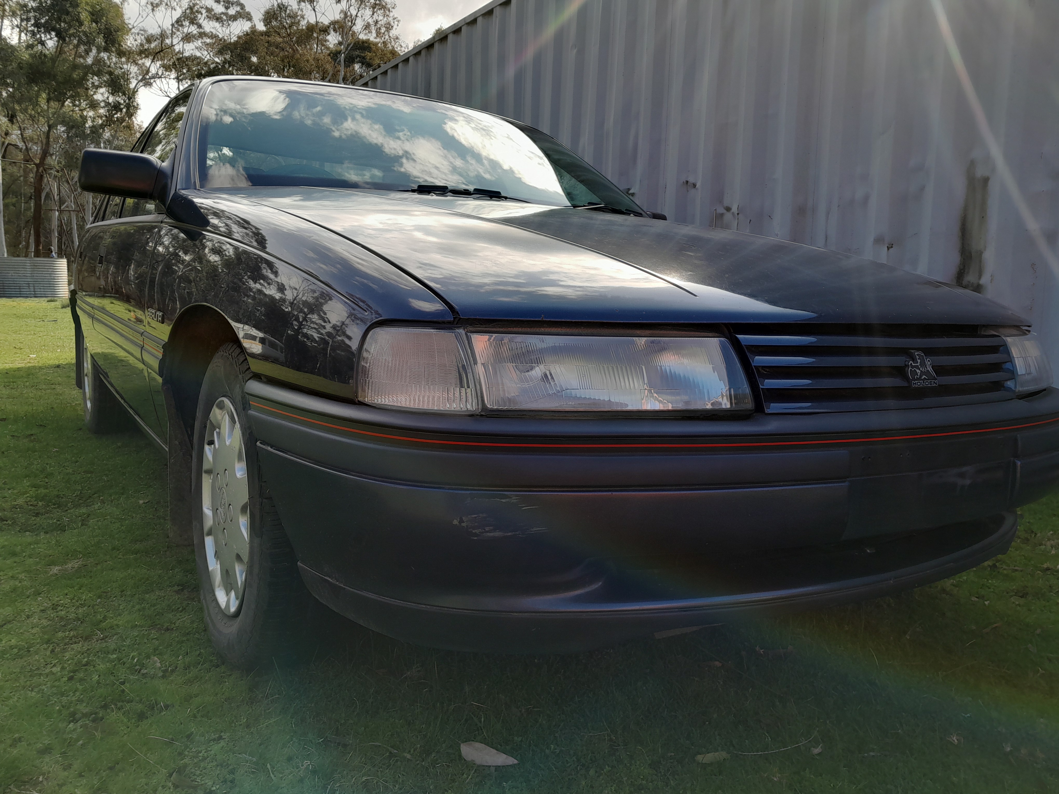 1990 HOLDEN BERLINA VN 4 SP AUTOMATIC 4D SEDAN