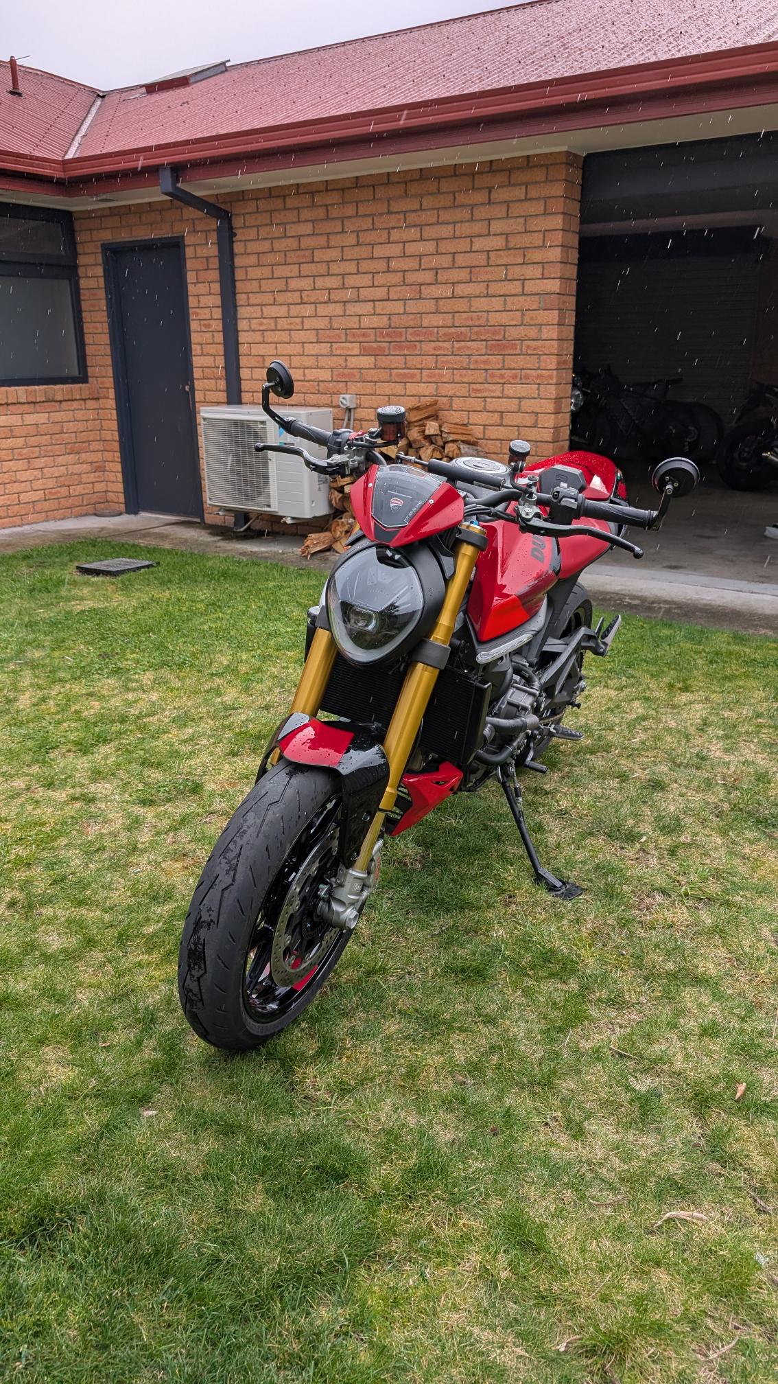 2024 DUCATI MONSTER SP ROAD
