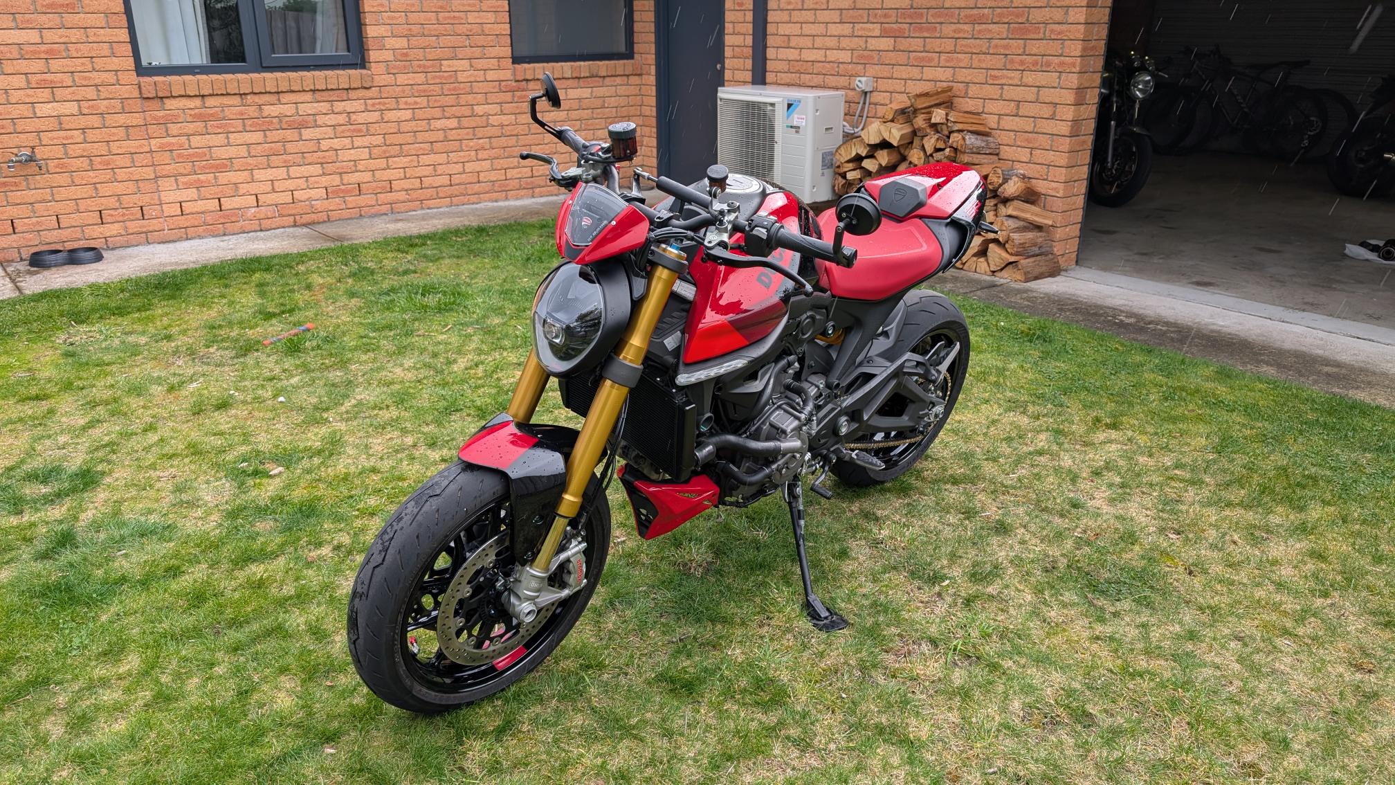 2024 DUCATI MONSTER SP ROAD