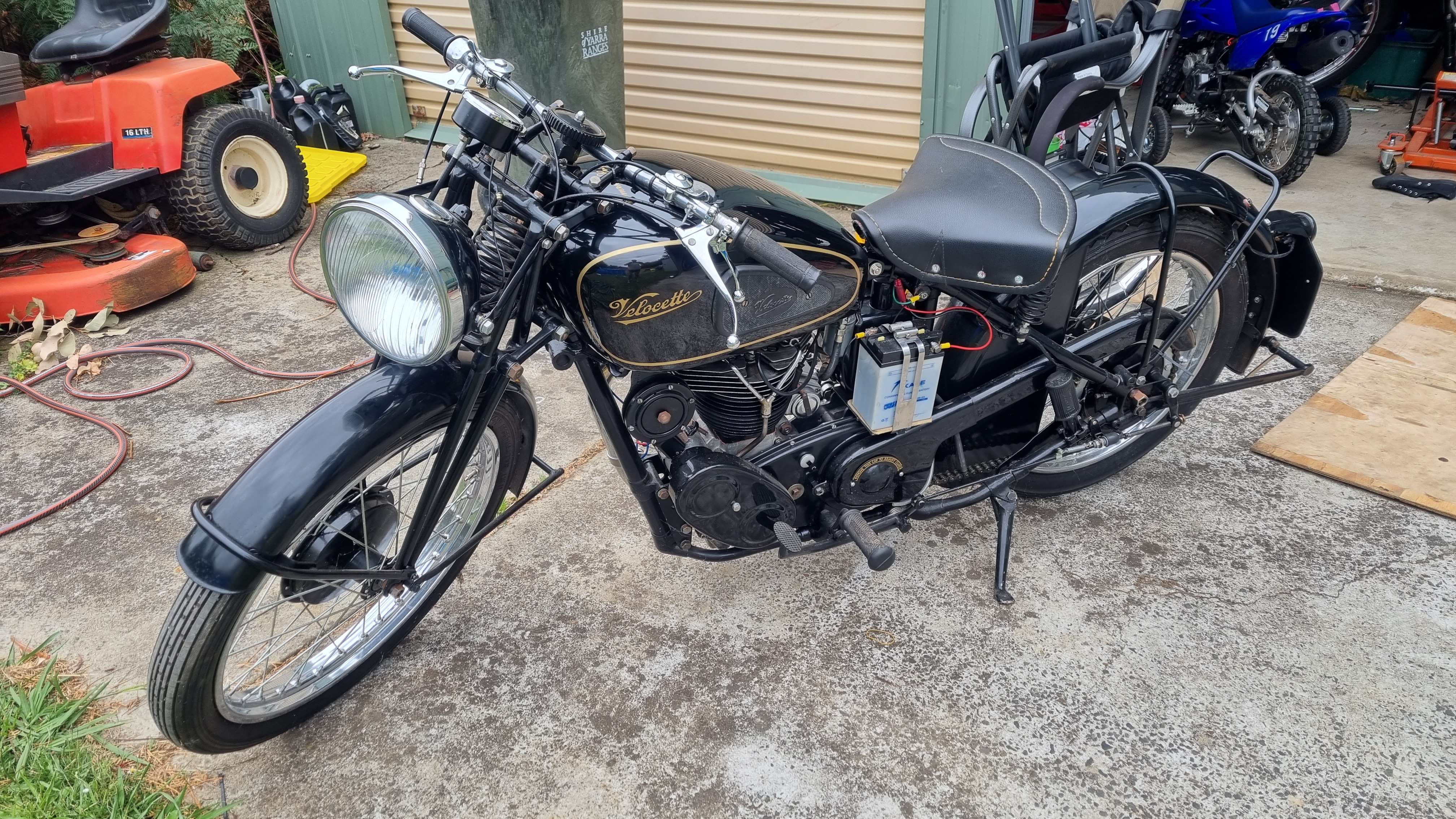 1947 VELOCETTE KSS NORM TRIGGS ROAD 