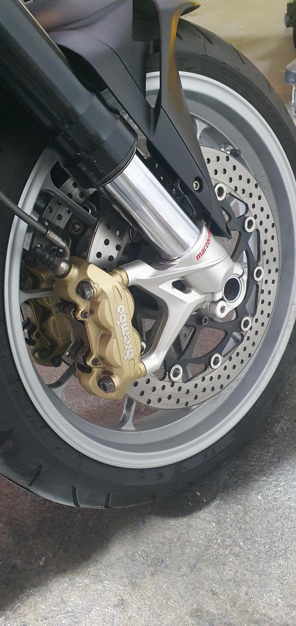 2013 M.V. AGUSTA BRUTALE 1090 R SPORTS