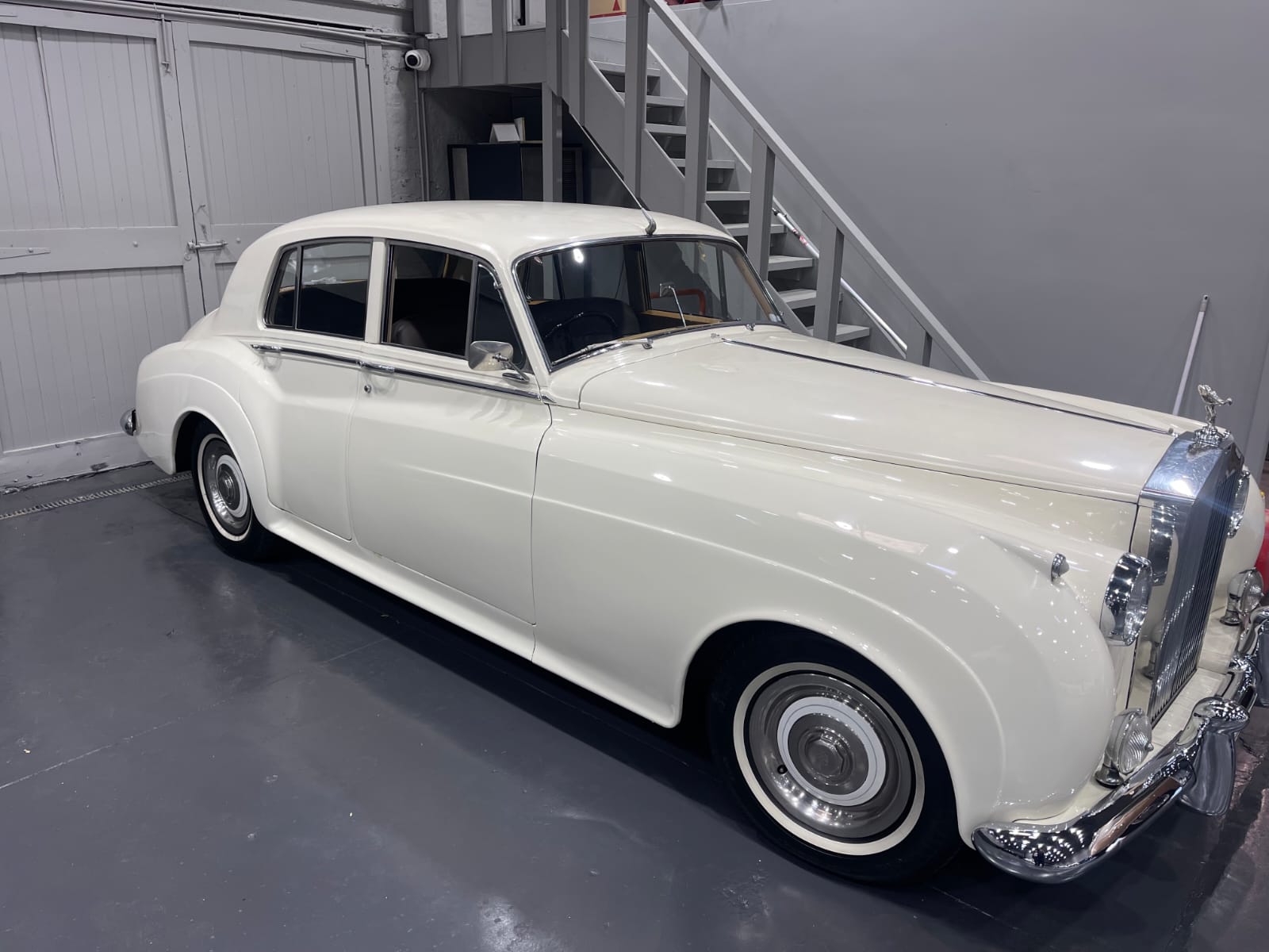 1958 ROLLS-ROYCE SILVER CLOUD I 4D SEDAN