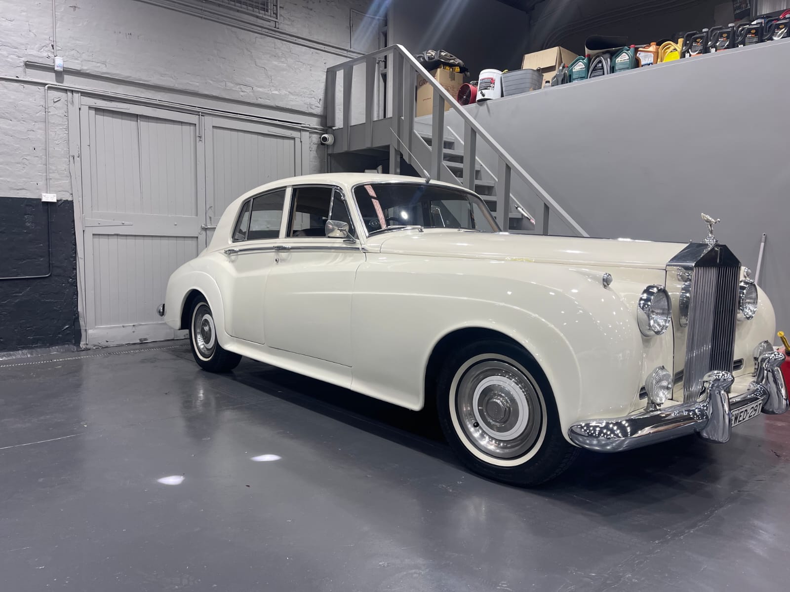 1958 ROLLS-ROYCE SILVER CLOUD I 4D SEDAN