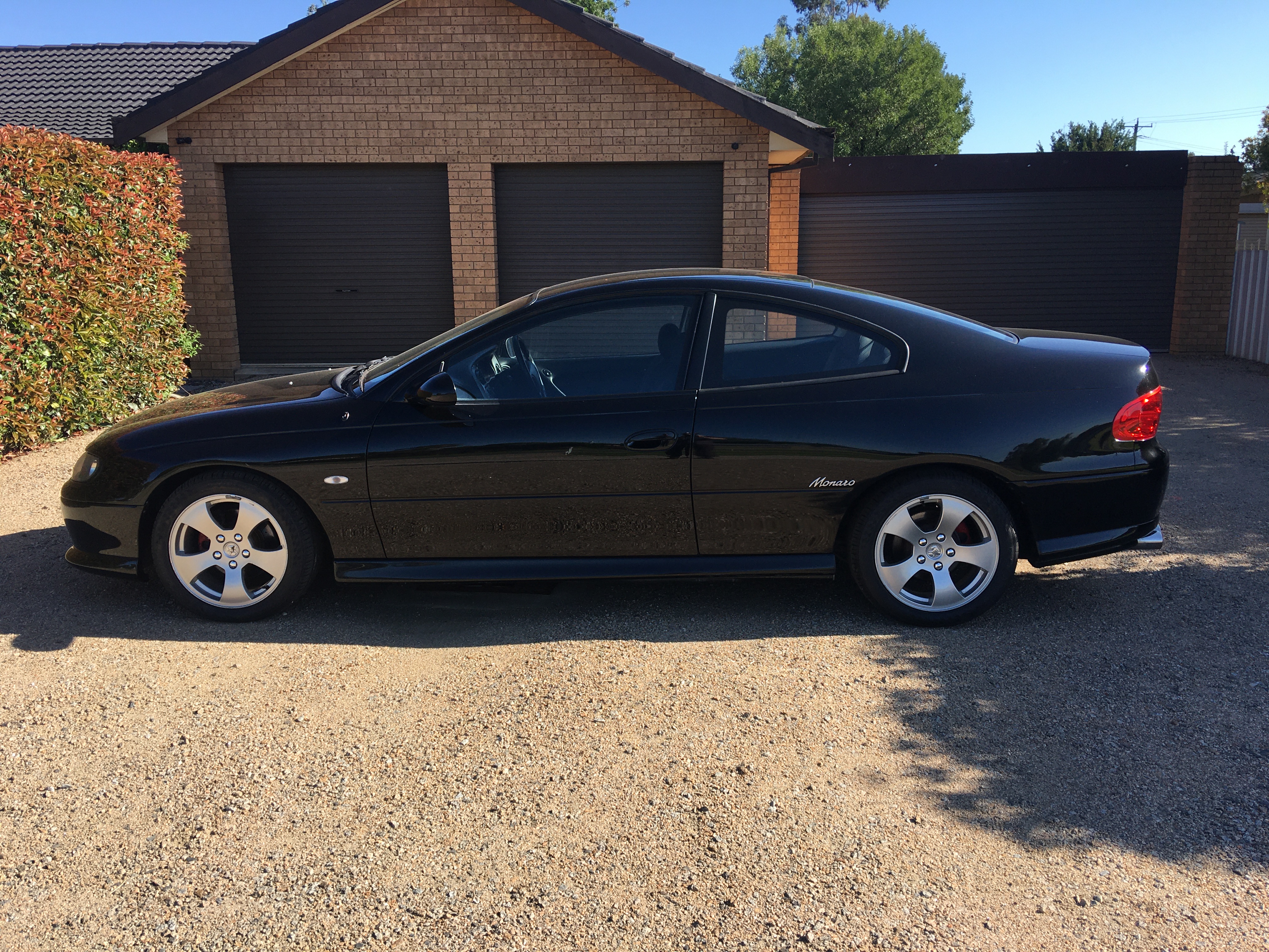 2002 HOLDEN MONARO V2 CV6 4 SP AUTOMATIC 2D COUPE