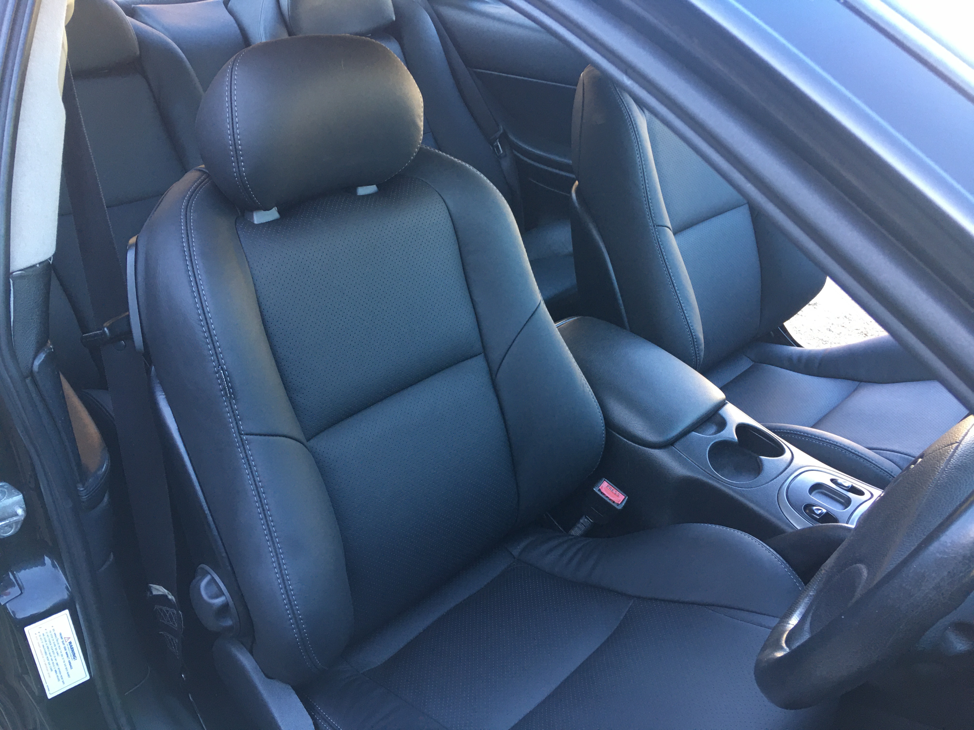 2002 HOLDEN MONARO V2 CV6 4 SP AUTOMATIC 2D COUPE
