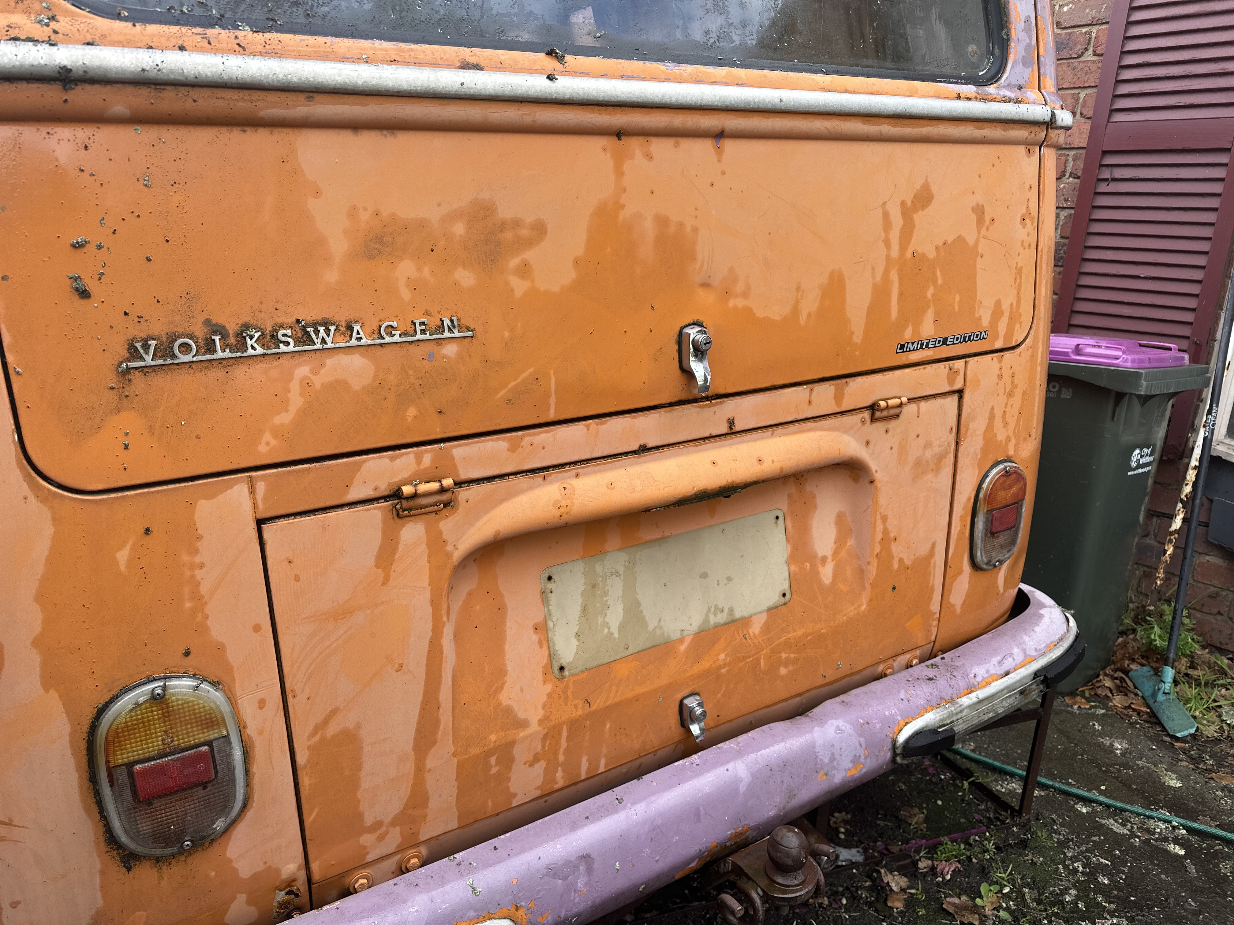 1970 VOLKSWAGEN KOMBI 4 SP MANUAL VAN