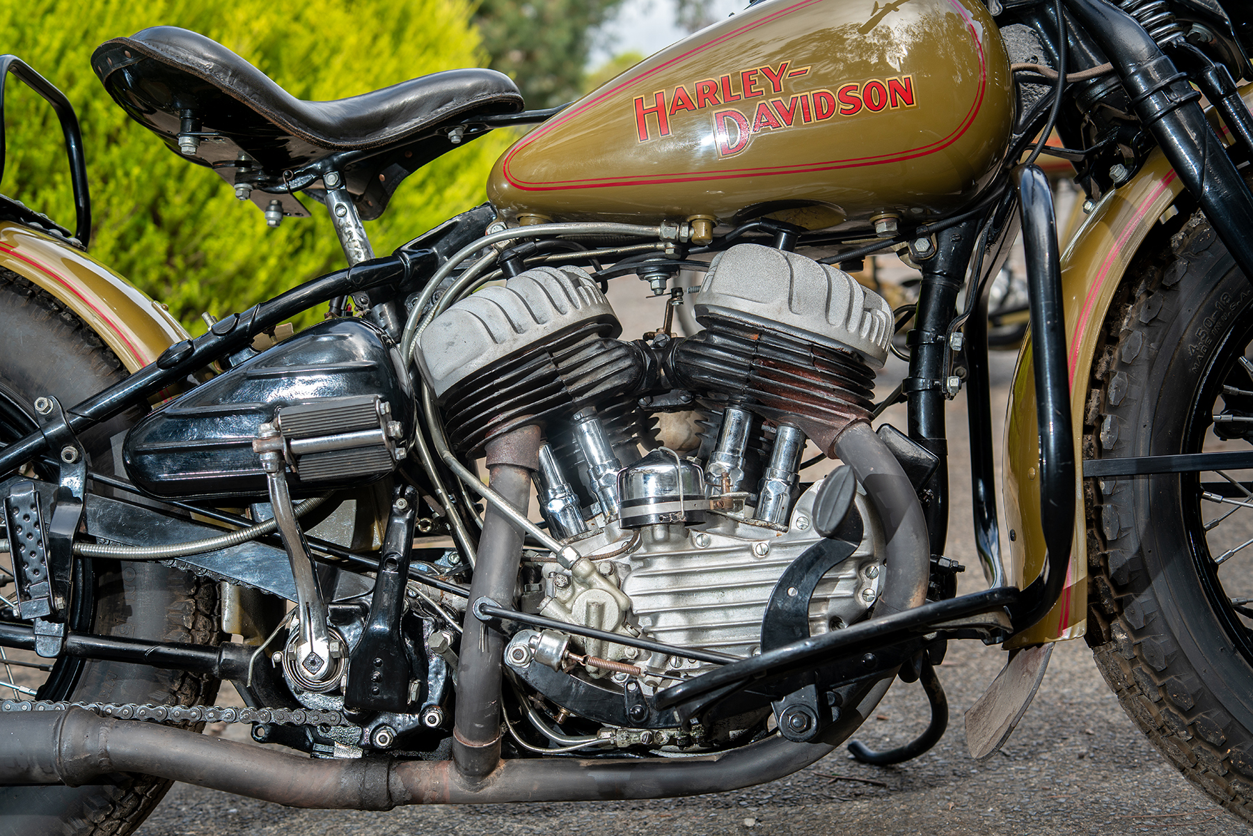 1942 HARLEY-DAVIDSON WLA ROAD