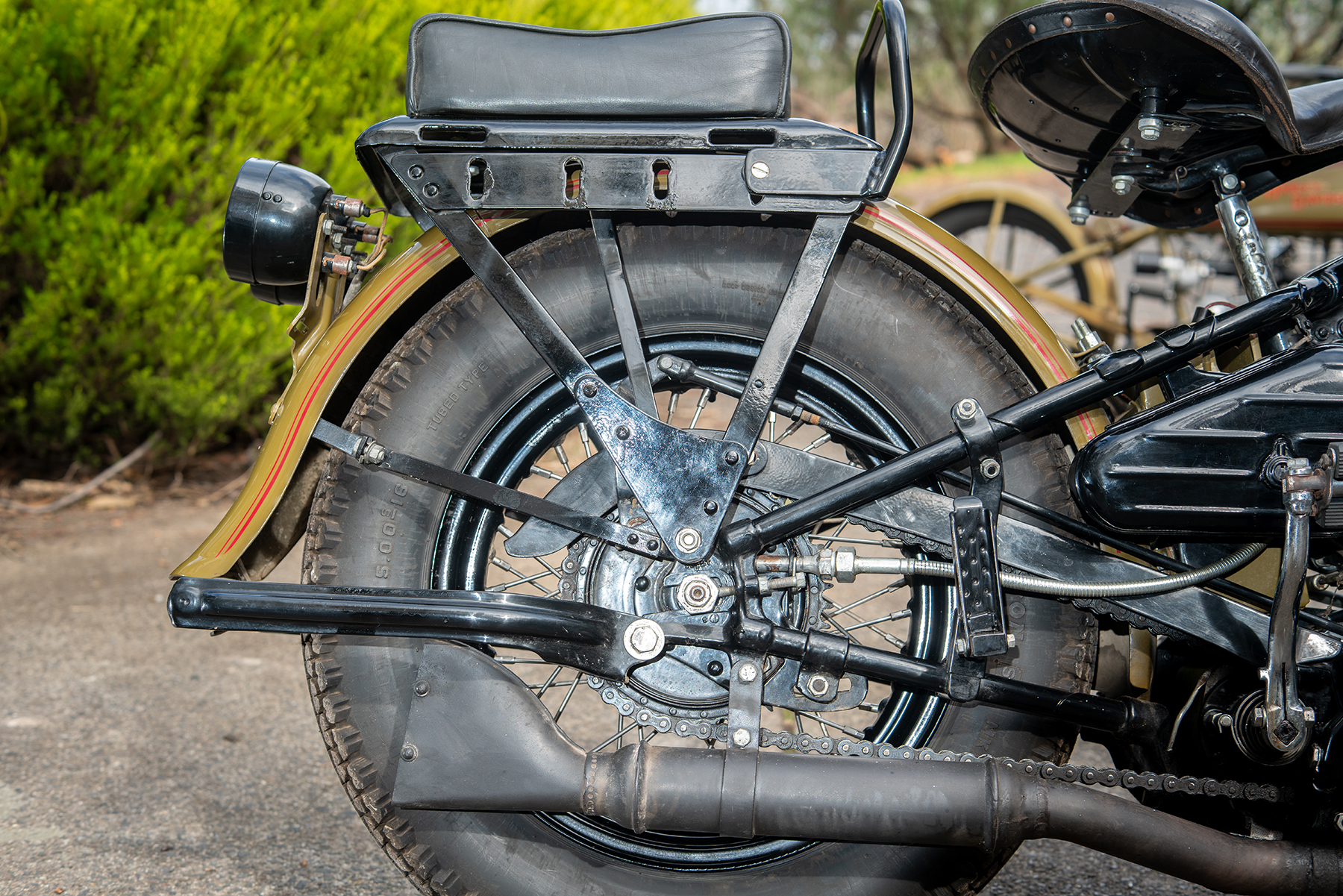 1942 HARLEY-DAVIDSON WLA ROAD