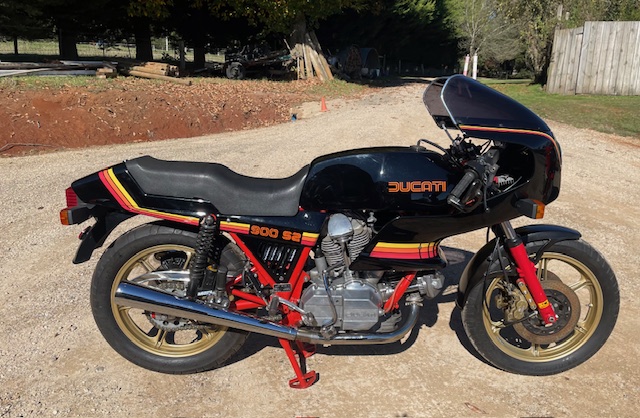 1984 DUCATI 900 S2 BEVEL SPORTS