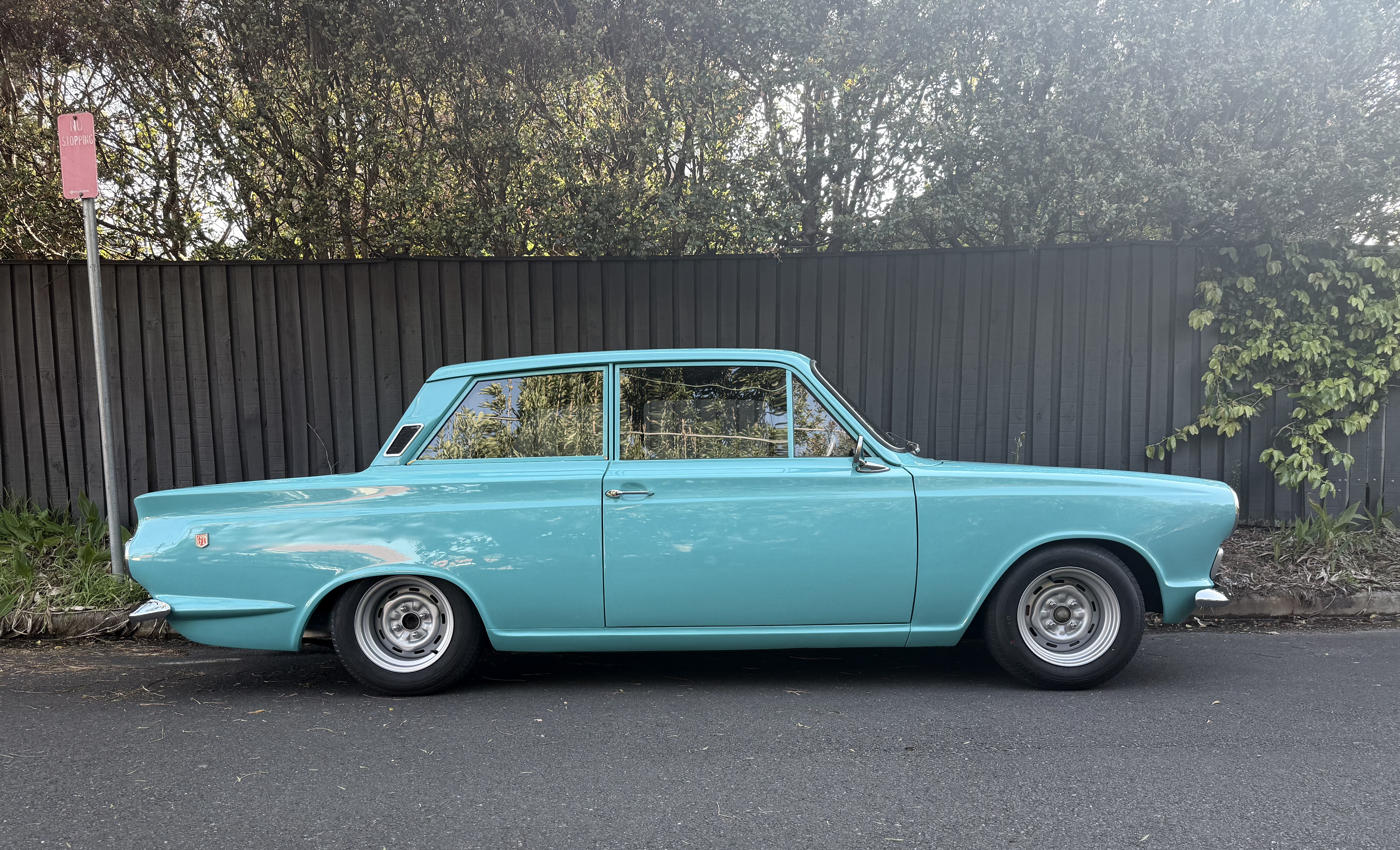 1965 FORD CORTINA GT 4 SP MANUAL 4D SEDAN