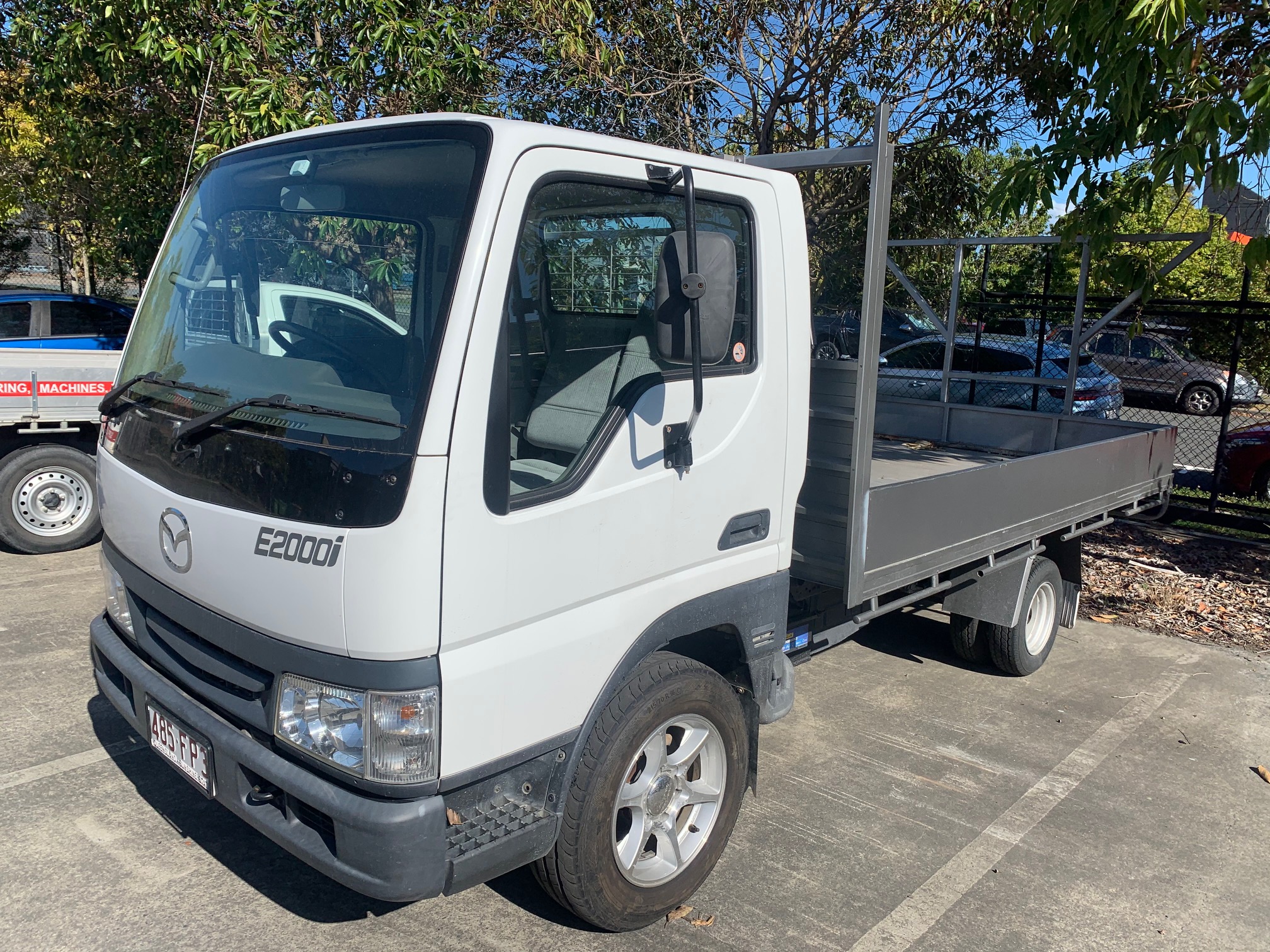 2006 MAZDA E2000 (LWB) 5 SP MANUAL C/CHAS