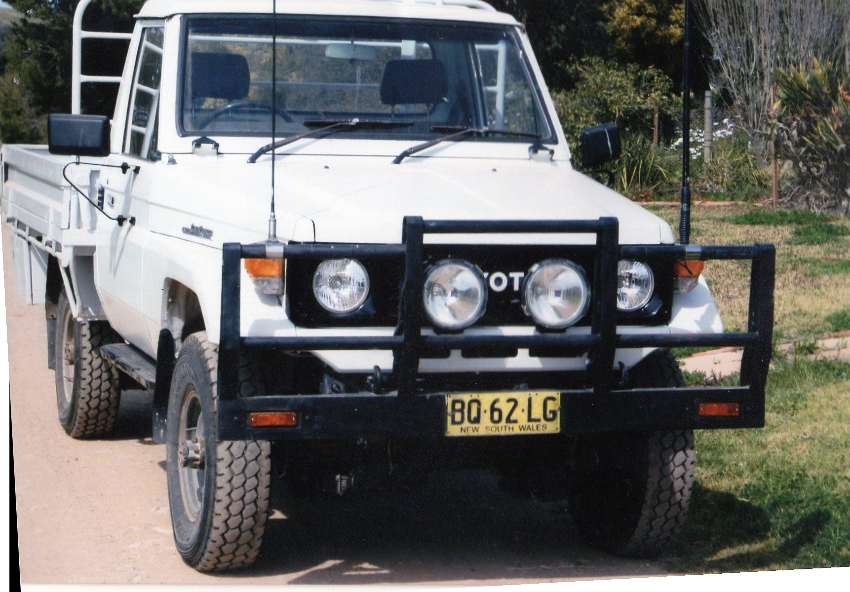 1989 TOYOTA LANDCRUISER HJ75 TTF TRAY BACK UTILITY