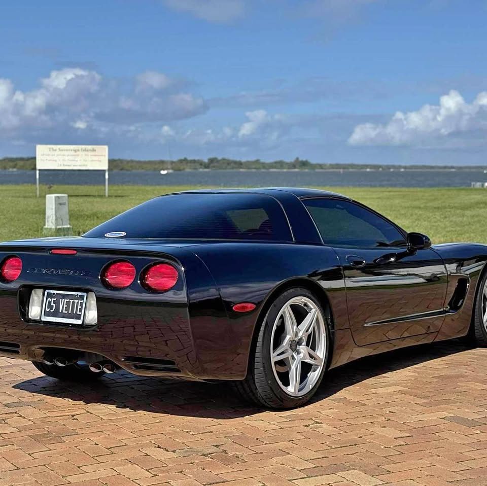 1997 CHEVROLET CORVETTE C5 COUPE