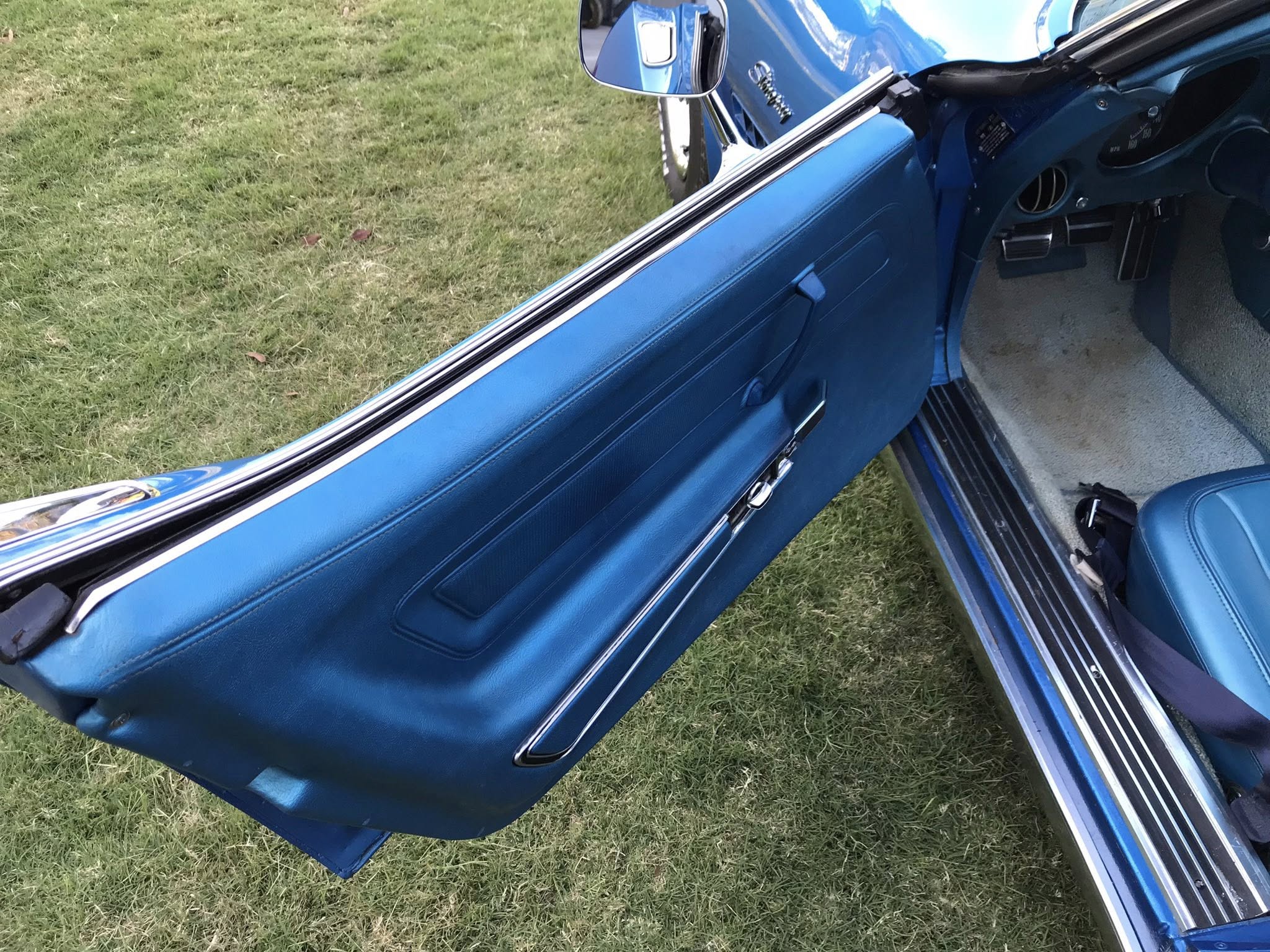 1970 CHEVROLET CORVETTE STINGRAY C3 4 SPEED MANUAL COUPE