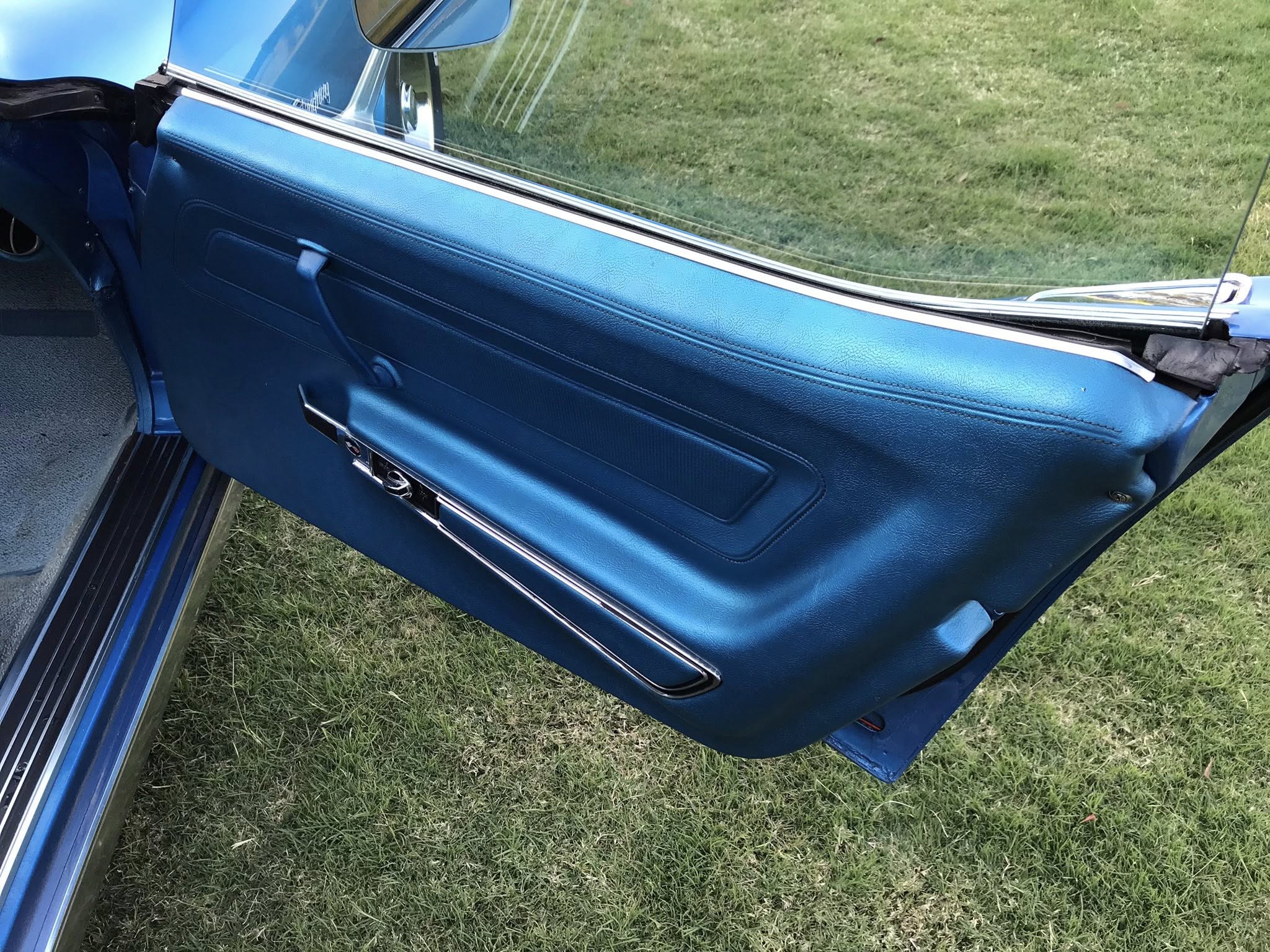 1970 CHEVROLET CORVETTE STINGRAY C3 4 SPEED MANUAL COUPE