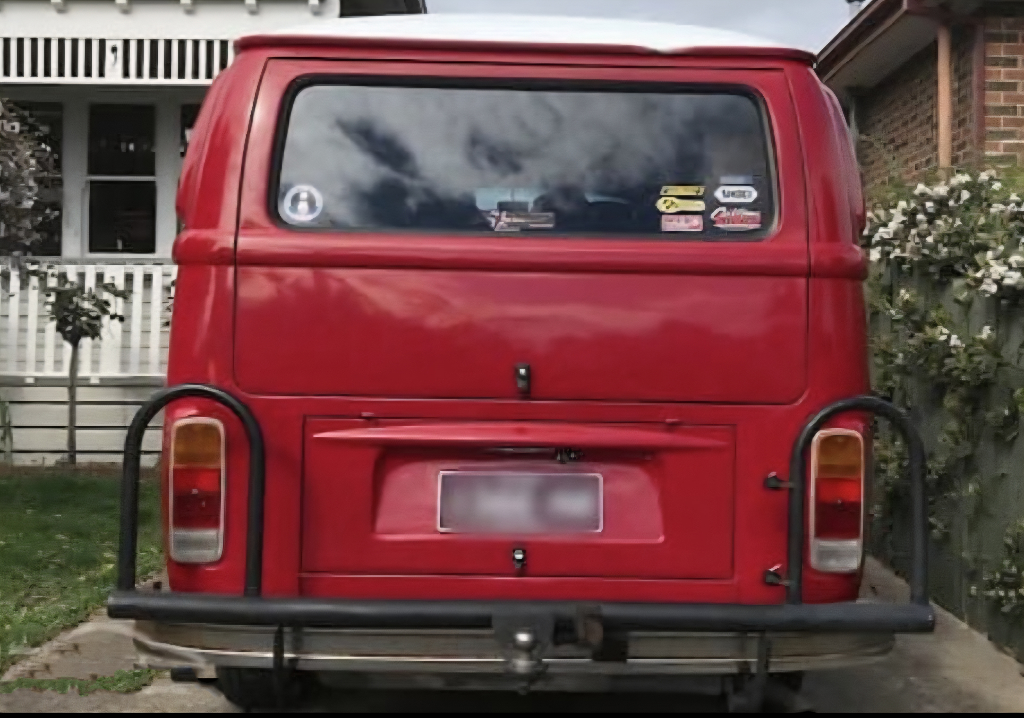 1972 VOLKSWAGEN KOMBI 4 SP MANUAL VAN