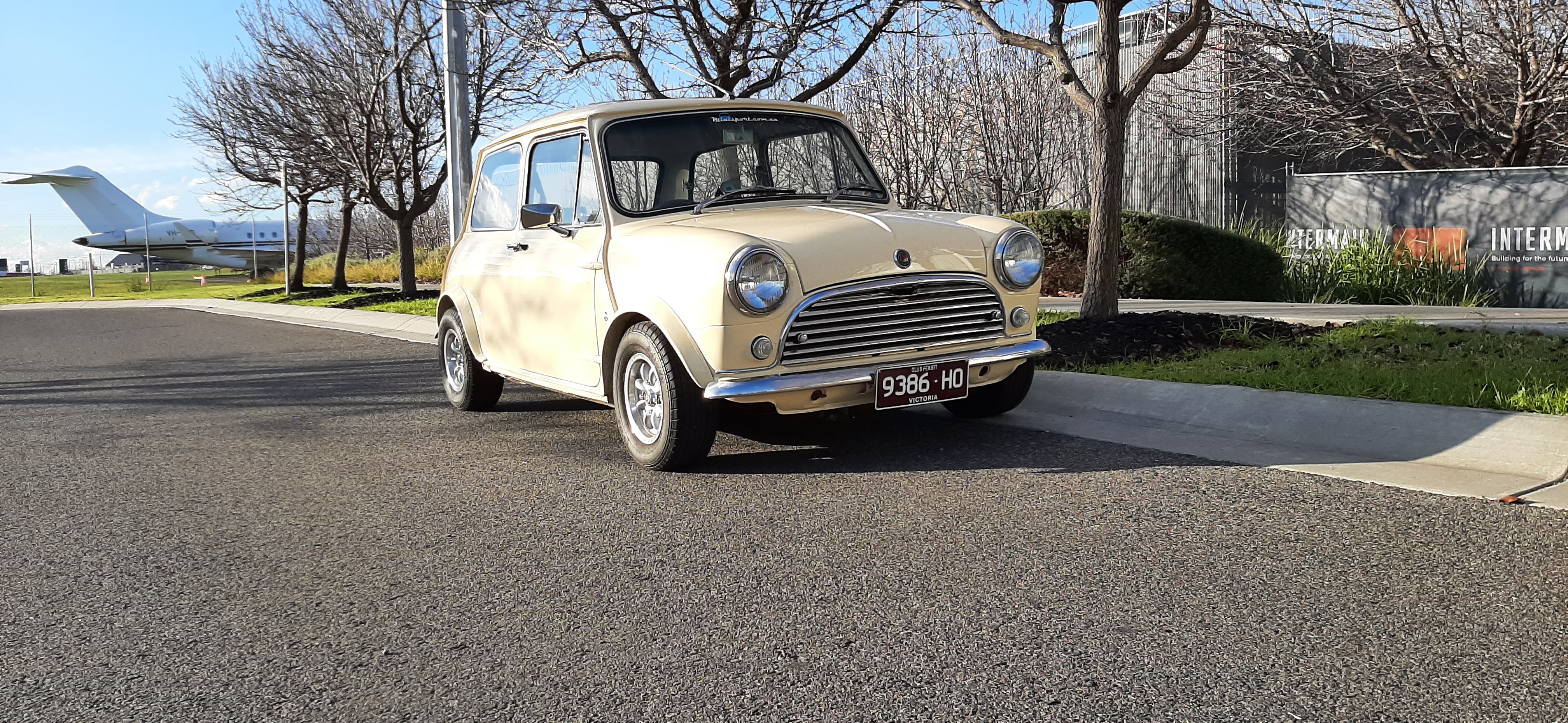 1970 MORRIS MINI K 1000 4 SP MANUAL 2D SEDAN