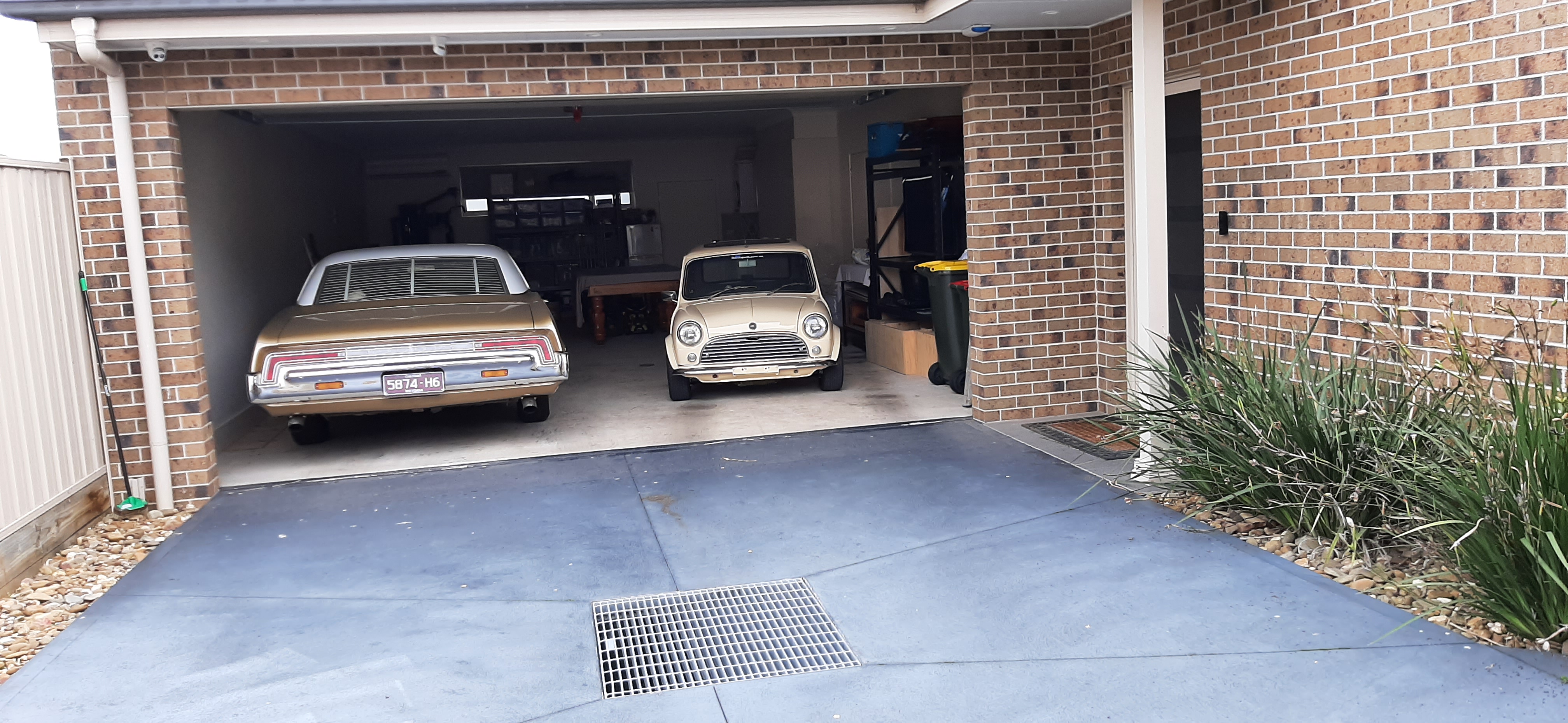 1970 MORRIS MINI K 1000 4 SP MANUAL 2D SEDAN