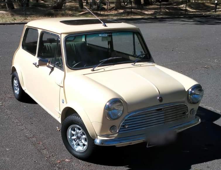 1970 MORRIS MINI K 1000 4 SP MANUAL 2D SEDAN